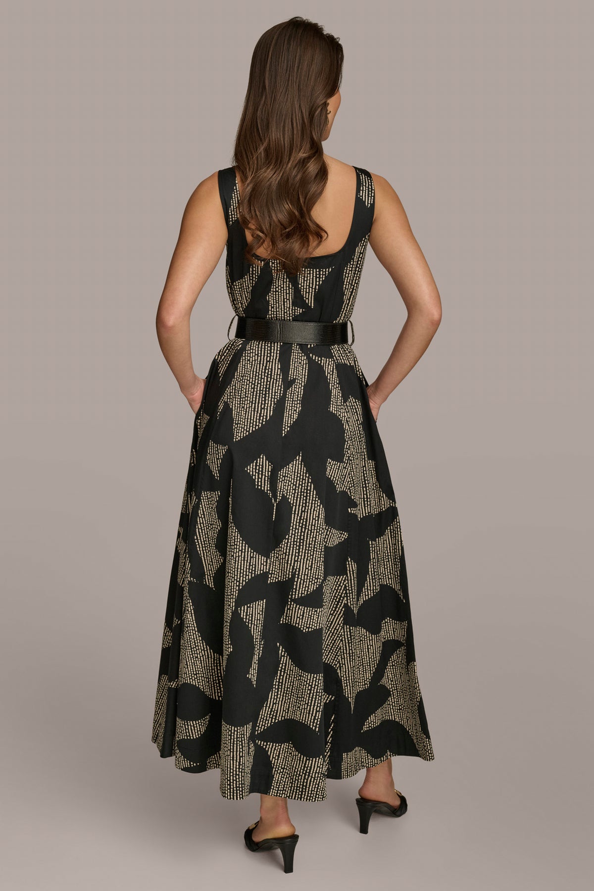 Cotton Sleeveless Floral Midi Dress | Fit and FlareMidi Dress