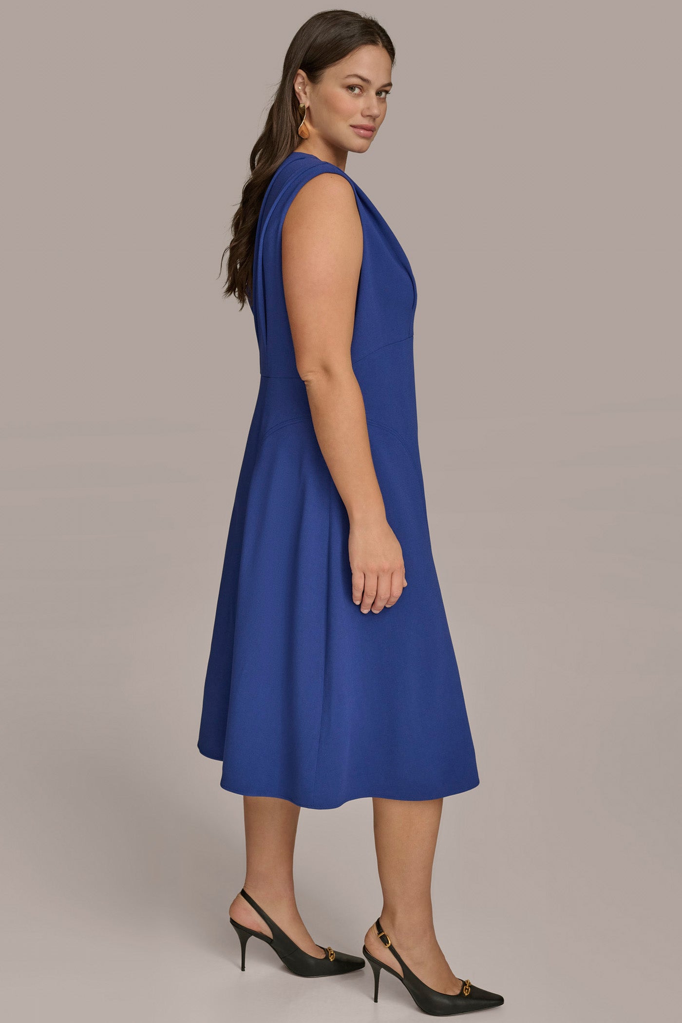 PLUS SIZE VNECK A LINE MIDI DRESS VIEW 3 | Essential Dresses PLUS SIZE VNECK A LINE MIDI DRESS VIEW 3 | Essential Dresses