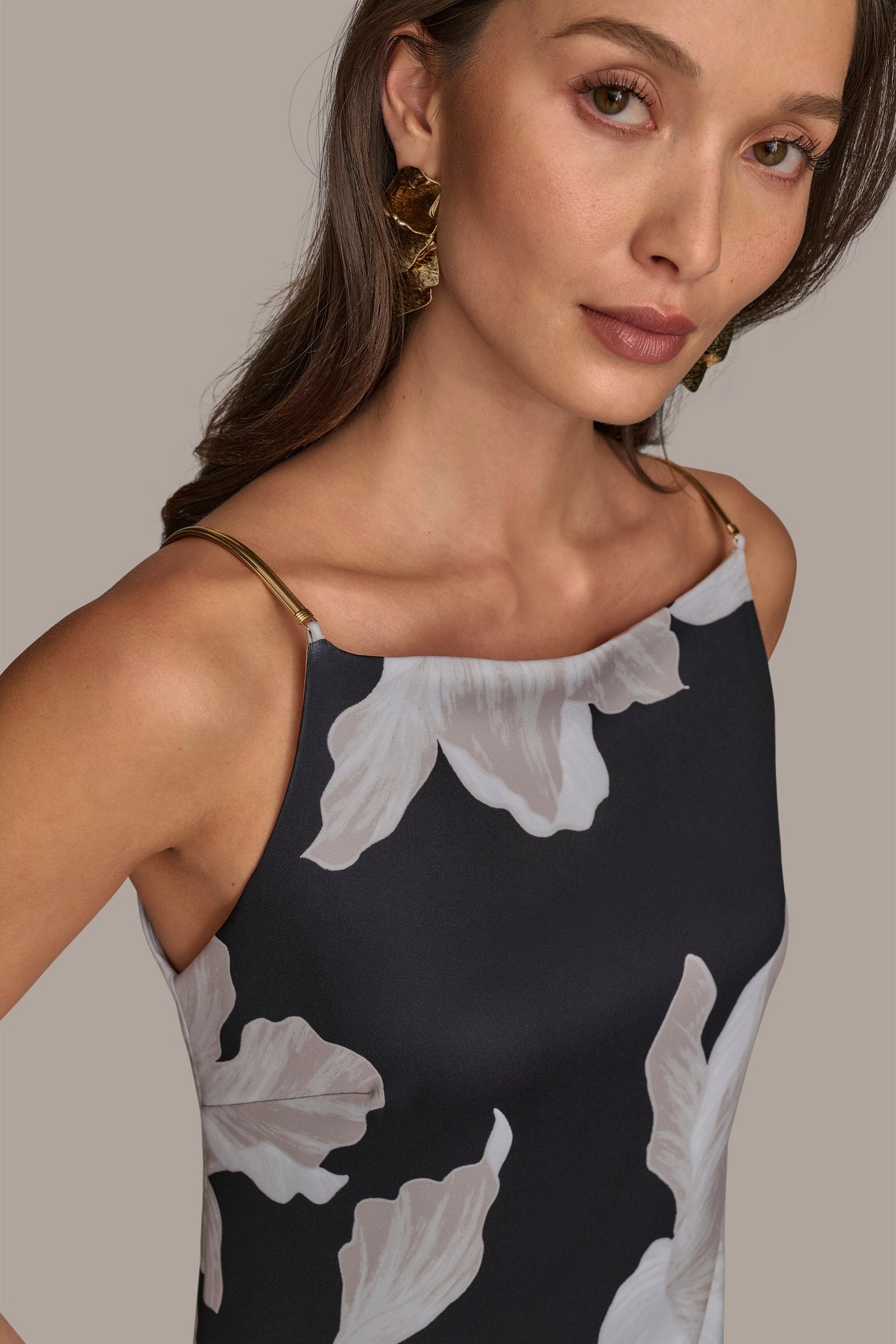 FLORAL BOAT NECK SHEATH DRESS VIEW 5 | Black Dresses FLORAL BOAT NECK SHEATH DRESS VIEW 5 | Black Dresses
