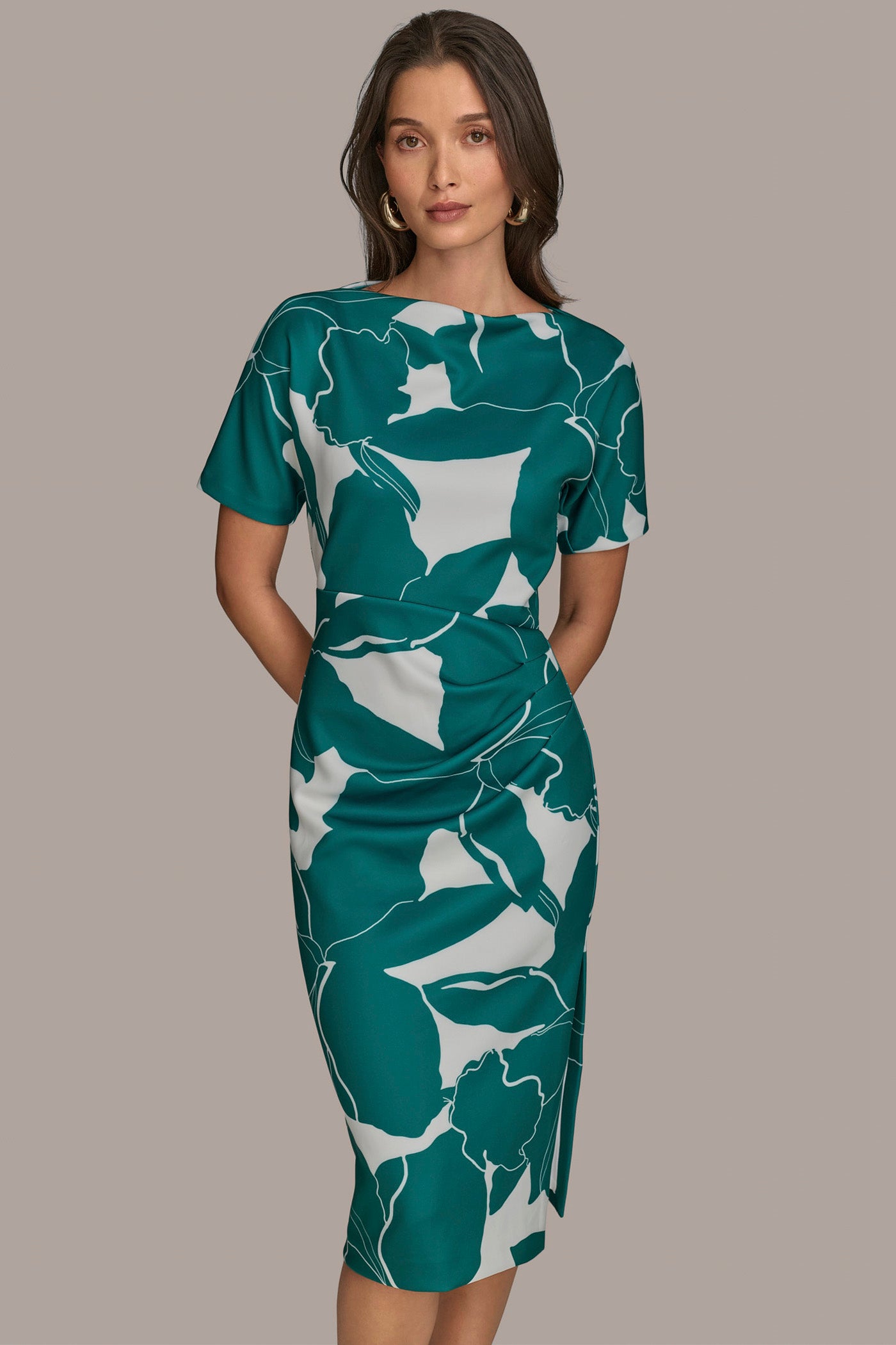 SHORT SLEEVE SCUBA MIDI SHEATH VIEW 5 | Clothing SHORT SLEEVE SCUBA MIDI SHEATH VIEW 5 | Clothing
