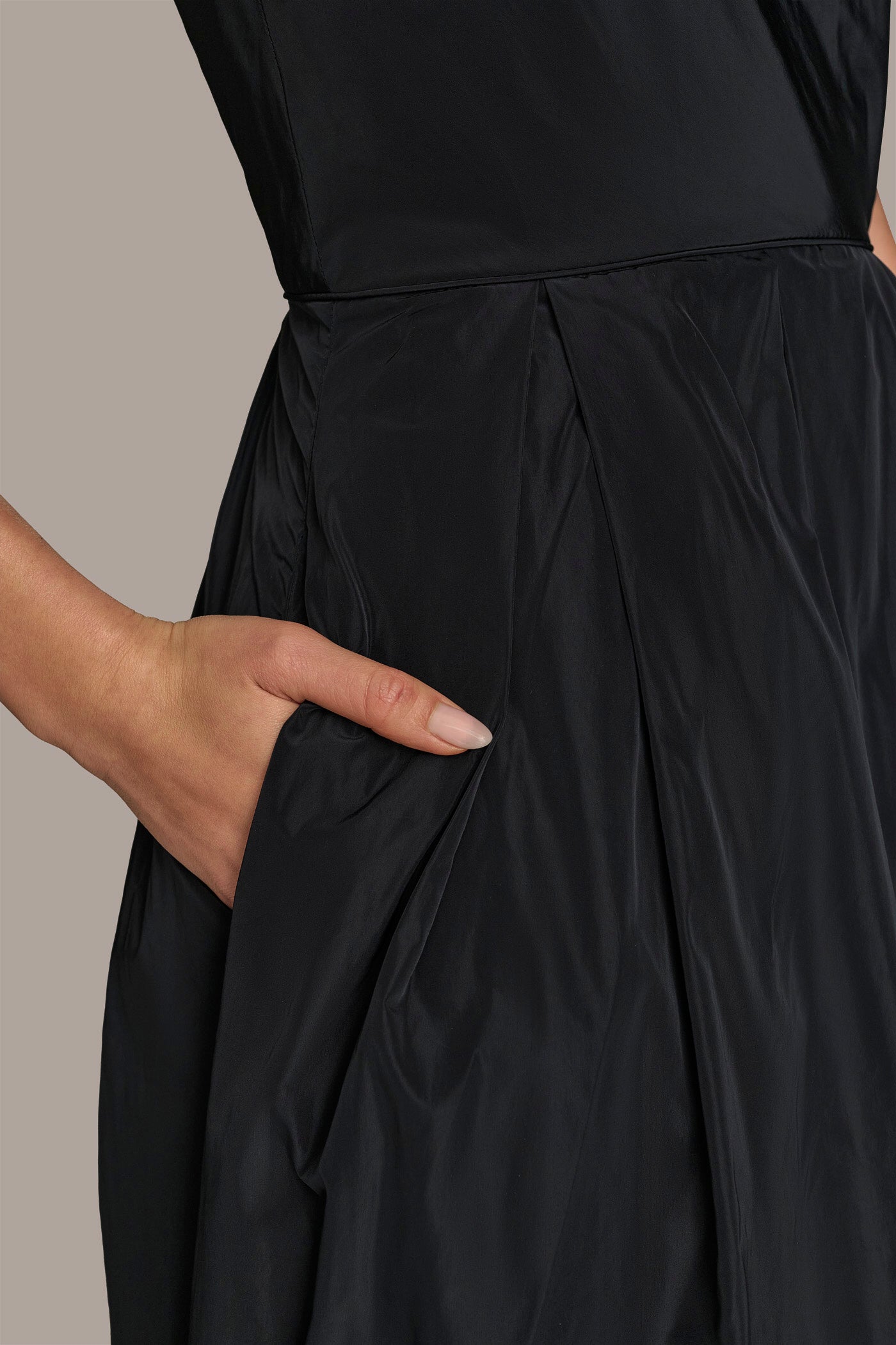 ONE-SHOULDER BOW-EMBELLISHED BALL GOWN VIEW 5 ONE-SHOULDER BOW-EMBELLISHED BALL GOWN VIEW 5