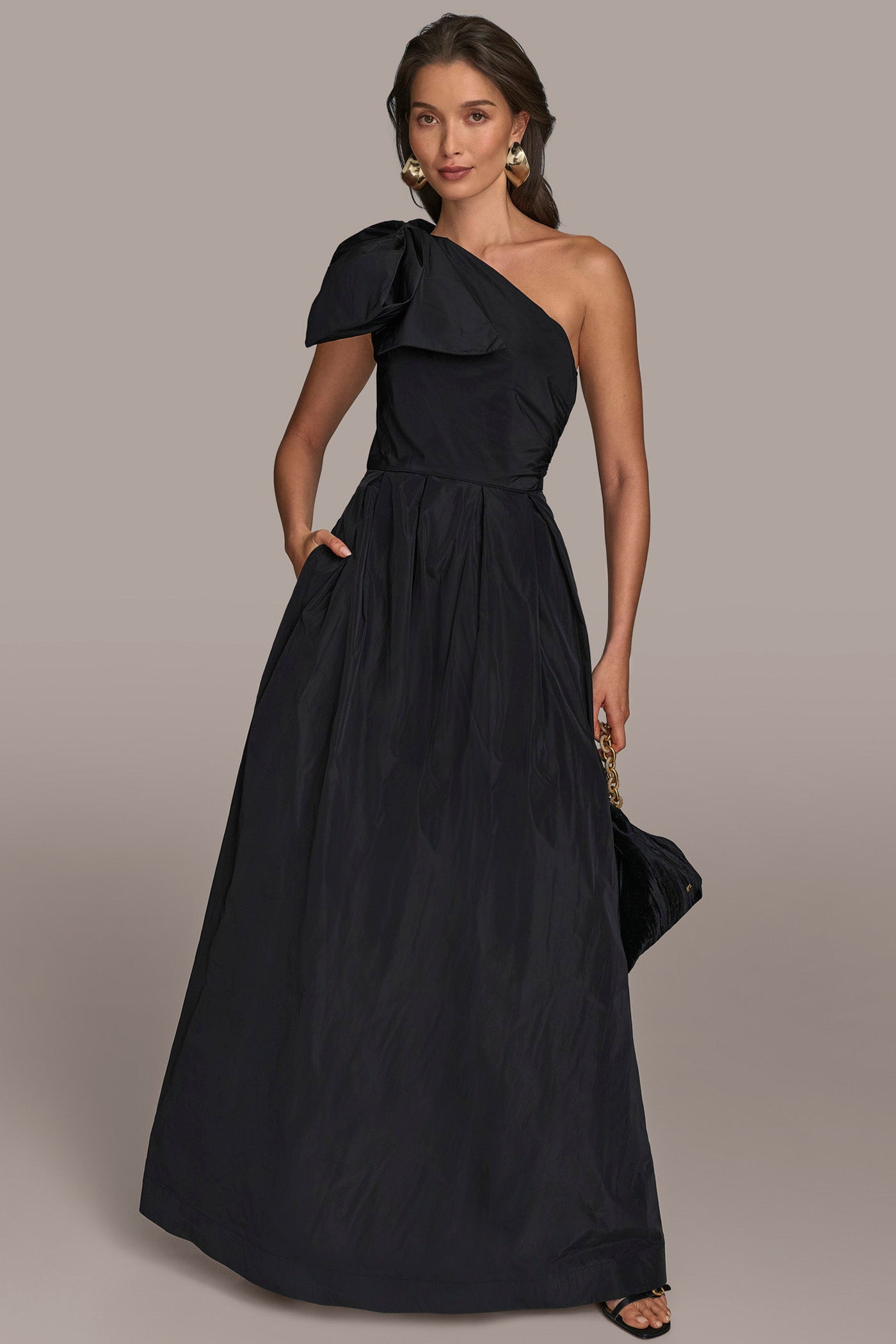 ONE-SHOULDER BOW-EMBELLISHED BALL GOWN VIEW 6 ONE-SHOULDER BOW-EMBELLISHED BALL GOWN VIEW 6
