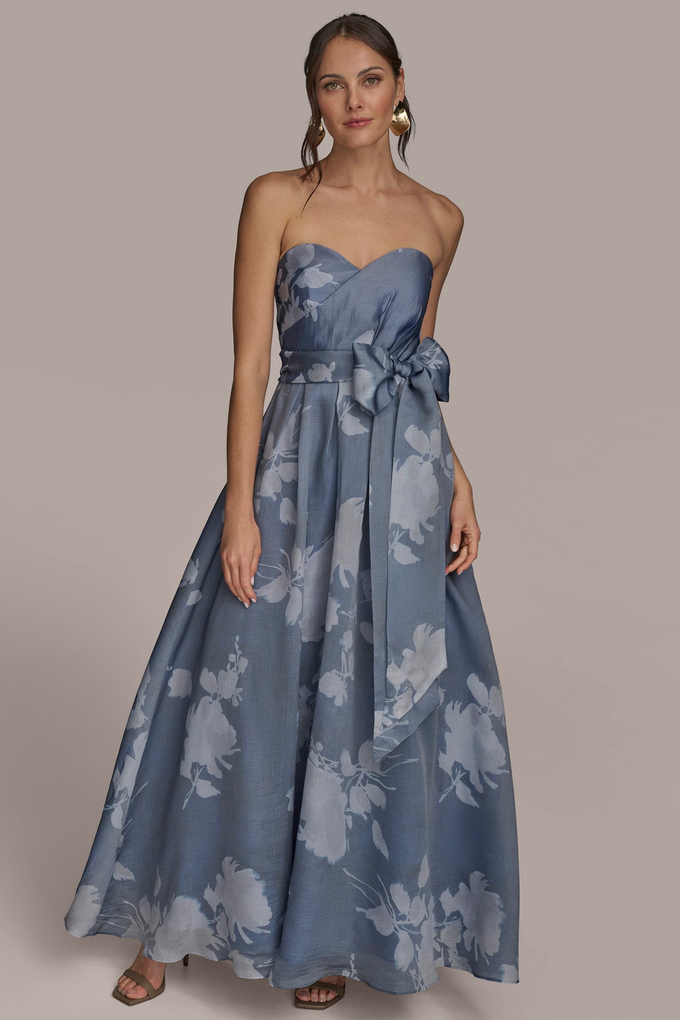 STRAPLESS FLORAL BALL GOWN | View 1 | Ball Gowns STRAPLESS FLORAL BALL GOWN | View 1 | Ball Gowns