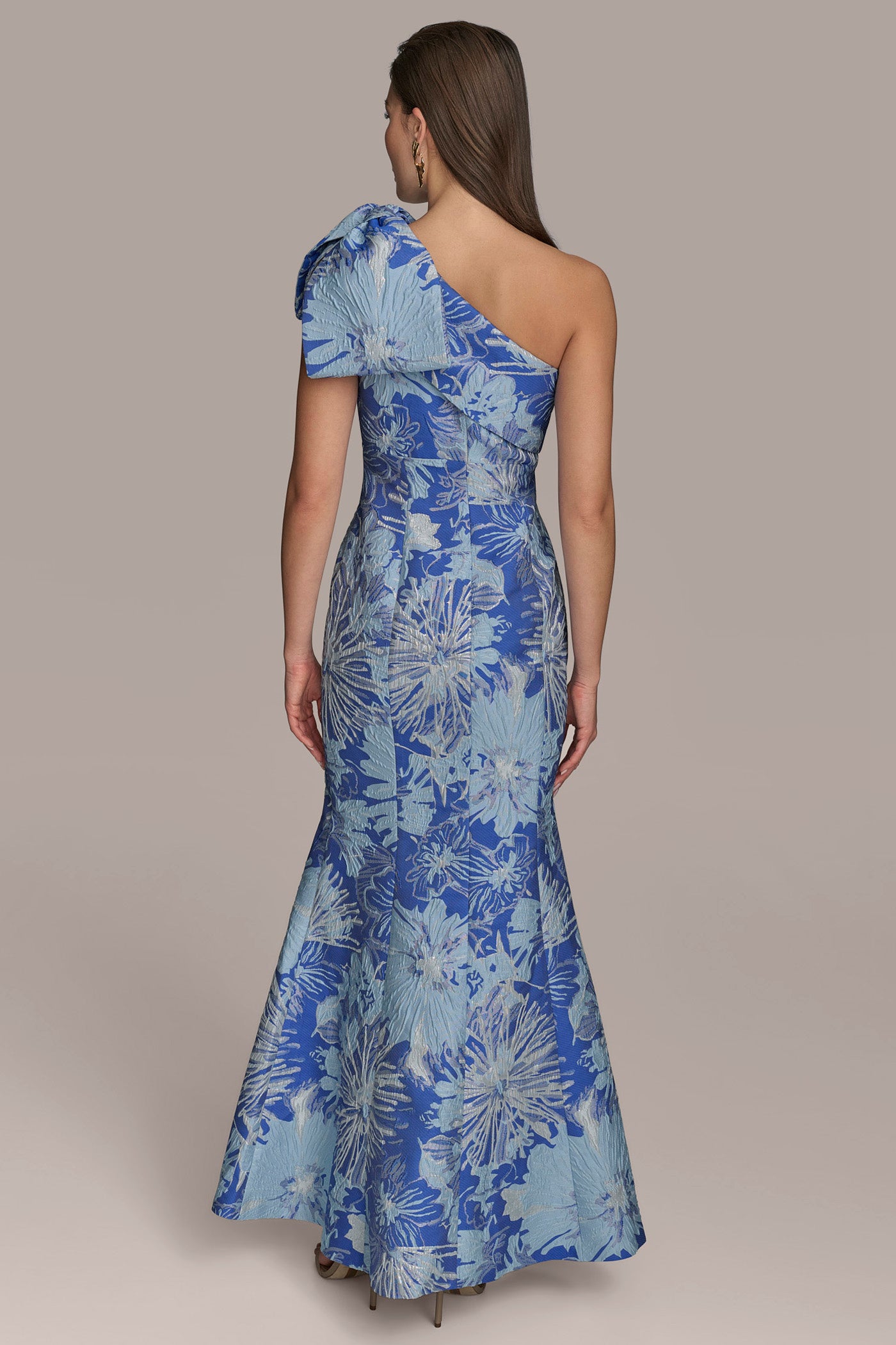 BOW-EMBELLISHED ONE-SHOULDER FLORAL BROCADE GOWN | View 2 | Evening & Formal BOW-EMBELLISHED ONE-SHOULDER FLORAL BROCADE GOWN | View 2 | Evening & Formal