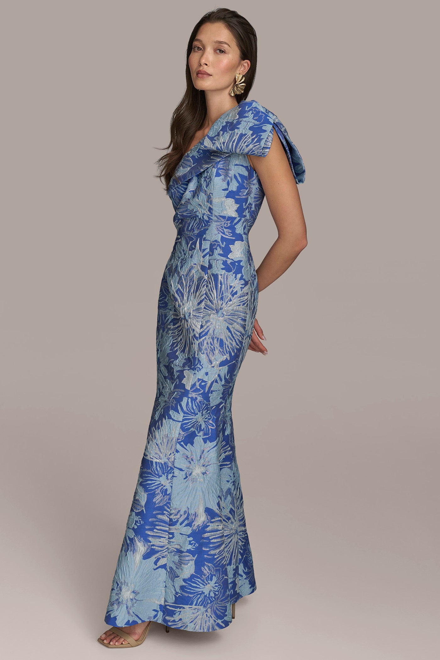 BOW-EMBELLISHED ONE-SHOULDER FLORAL BROCADE GOWN VIEW 3 BOW-EMBELLISHED ONE-SHOULDER FLORAL BROCADE GOWN VIEW 3