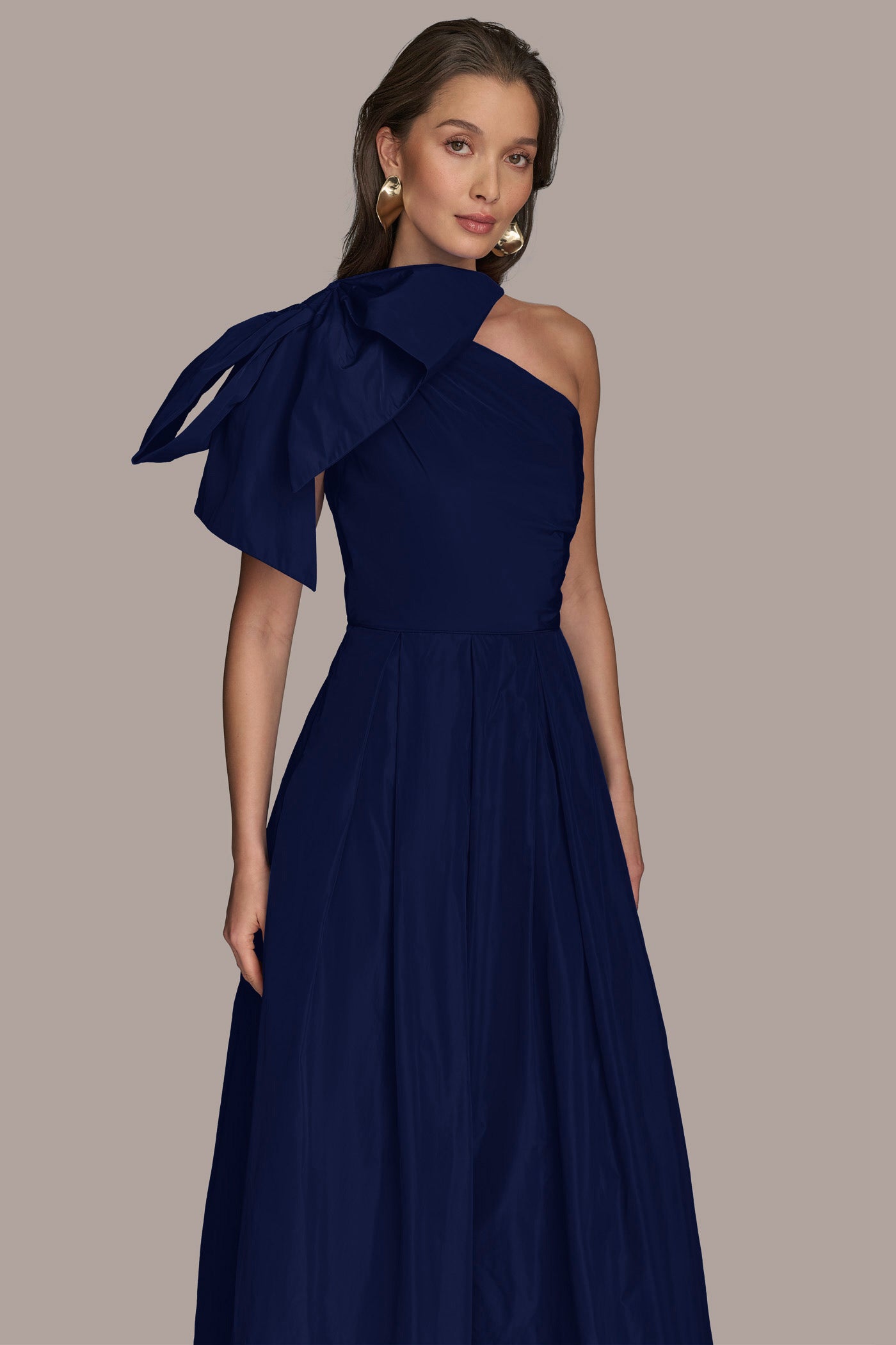 ONE-SHOULDER BOW-EMBELLISHED BALL GOWN VIEW 5 | Formal & Black Tie ONE-SHOULDER BOW-EMBELLISHED BALL GOWN VIEW 5 | Formal & Black Tie