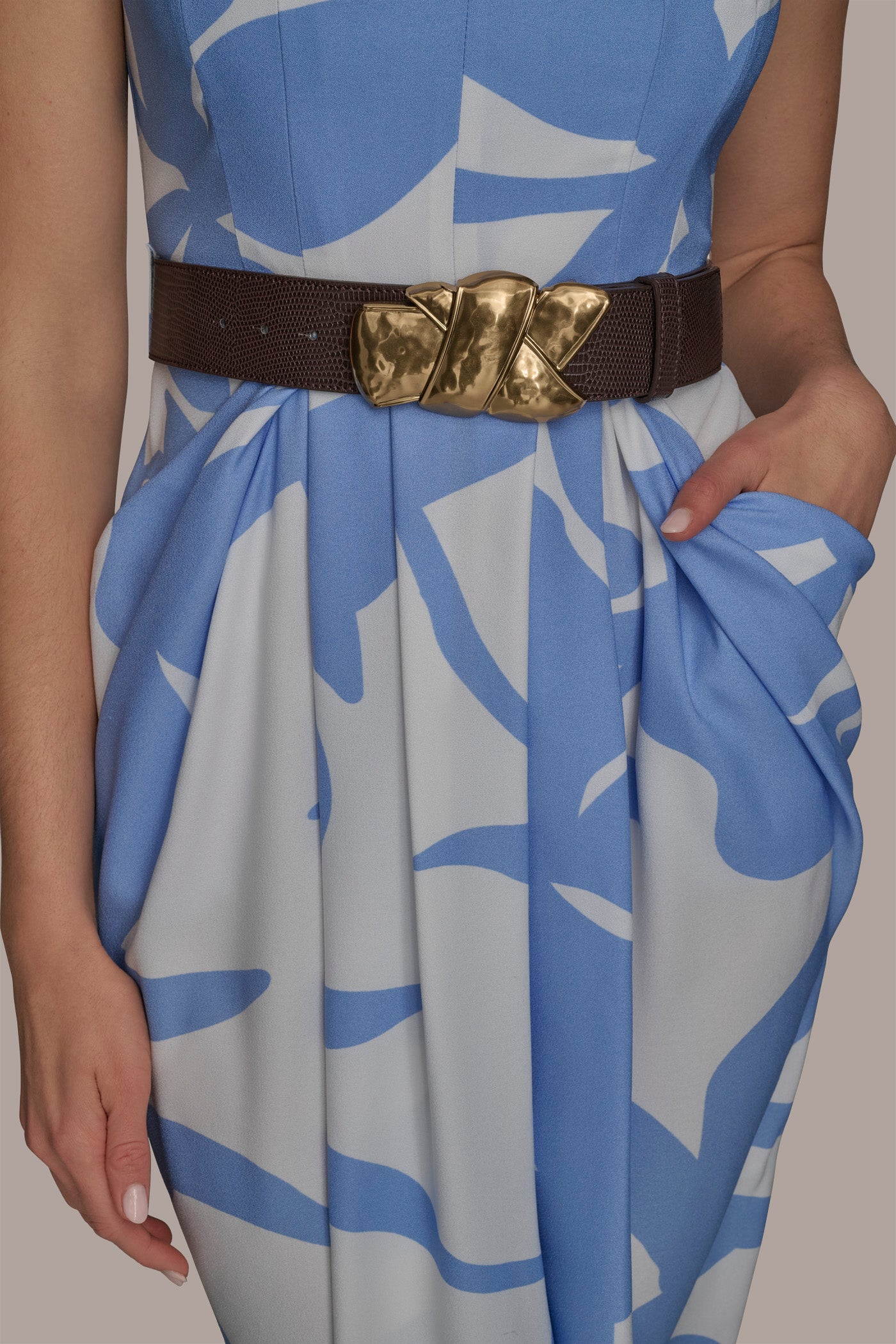 V NECK SHEATH WITH SLIT AND BELT VIEW 6 | SALE V NECK SHEATH WITH SLIT AND BELT VIEW 6 | SALE