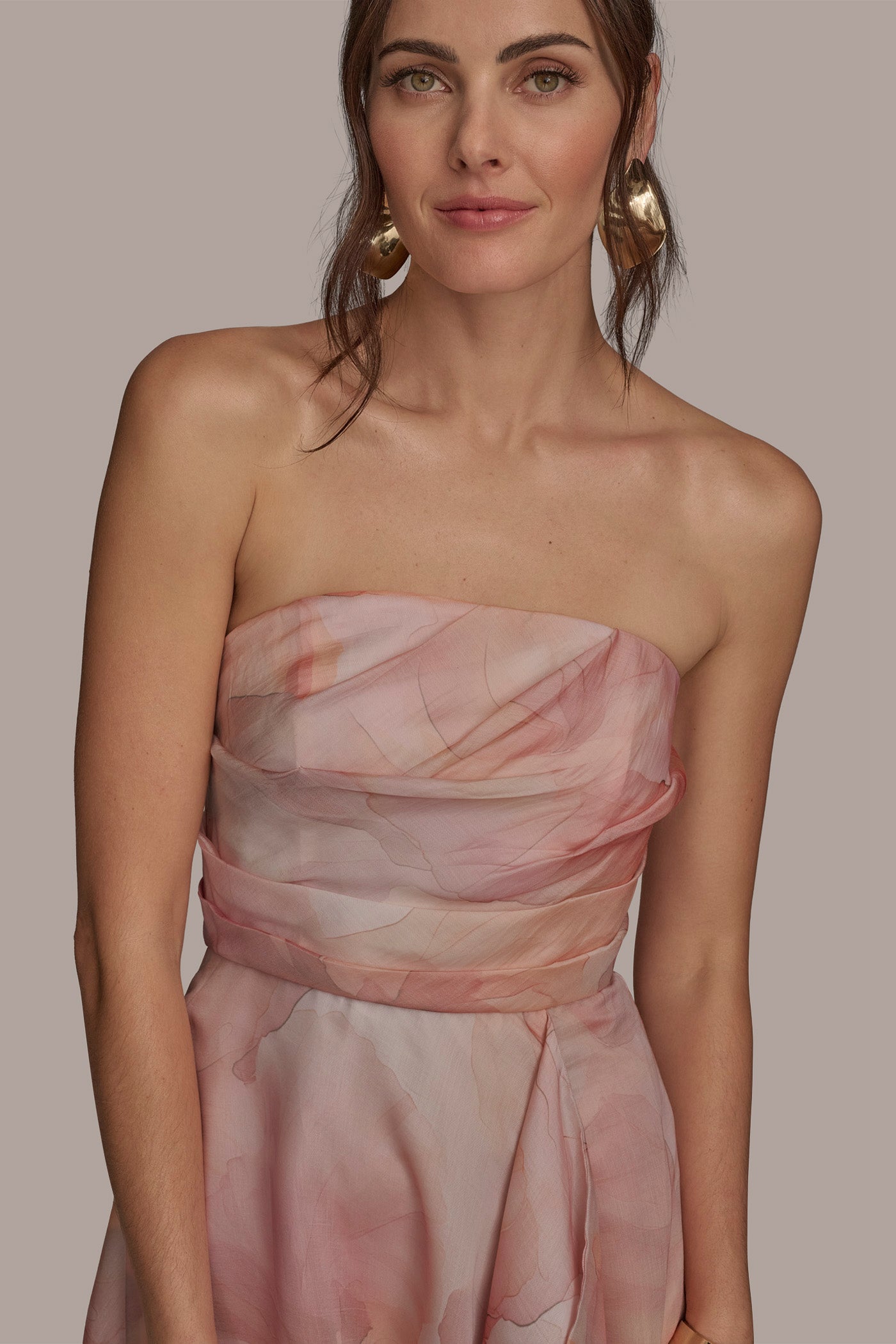 STRAPLESS DRAPED ORGANZA BALL GOWN VIEW 7 STRAPLESS DRAPED ORGANZA BALL GOWN VIEW 7