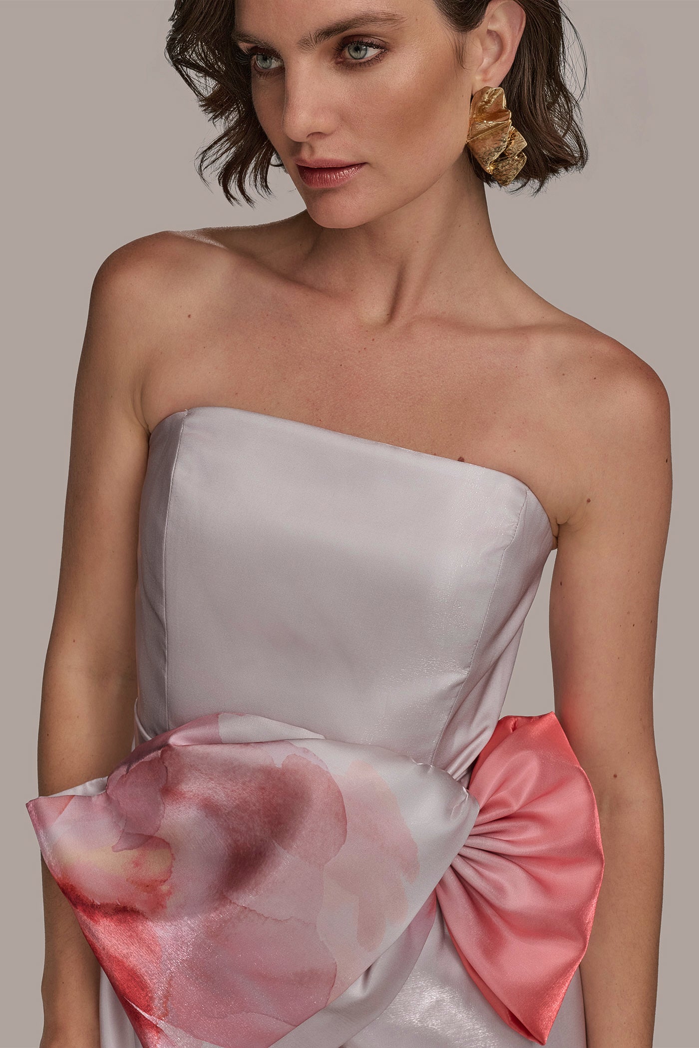 STRAPLESS GOWN WITH SIDE BOW VIEW 4 STRAPLESS GOWN WITH SIDE BOW VIEW 4
