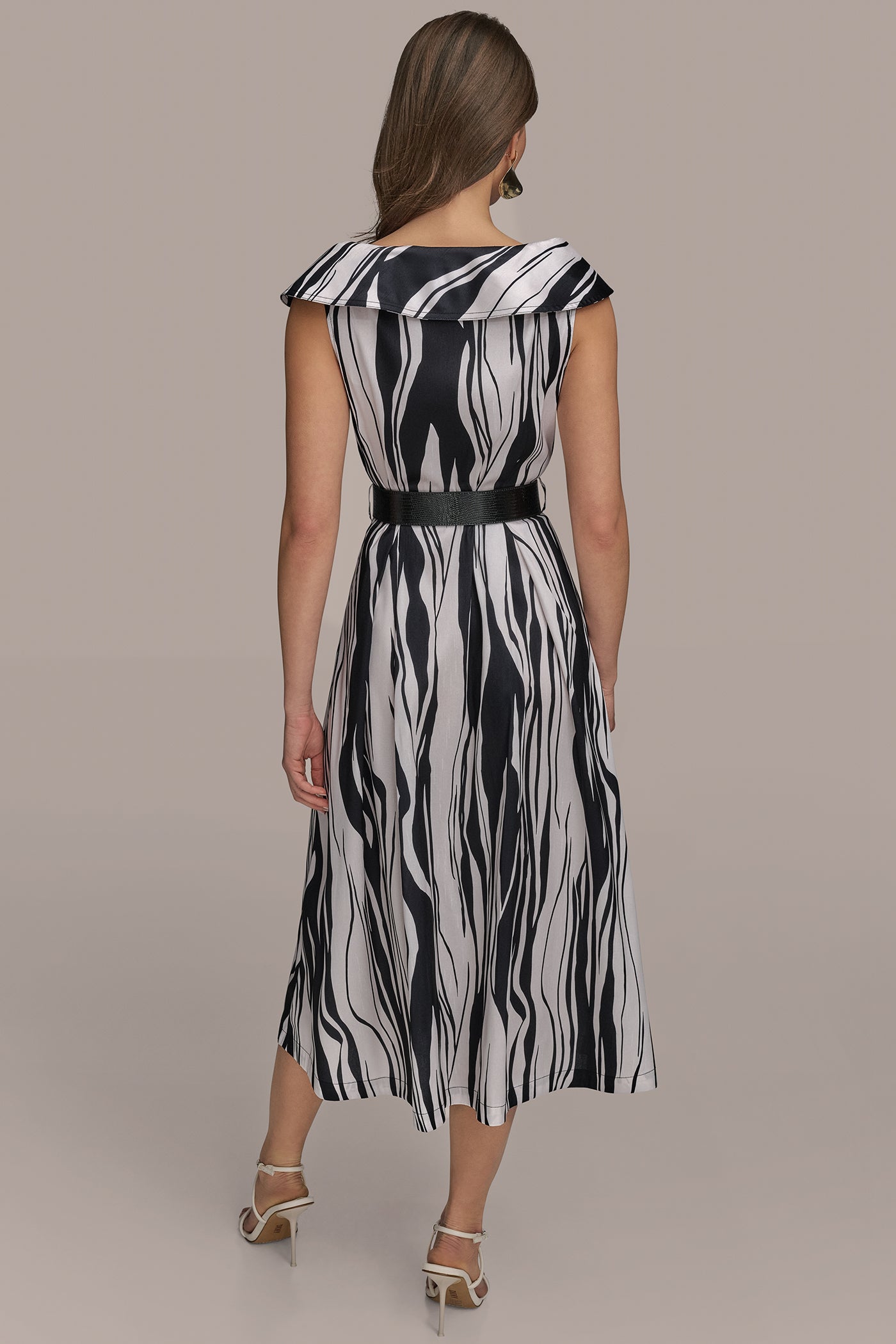 CAP SLEEVE STRIPED A-LINE MIDI | View 2 | Essential Dresses CAP SLEEVE STRIPED A-LINE MIDI | View 2 | Essential Dresses