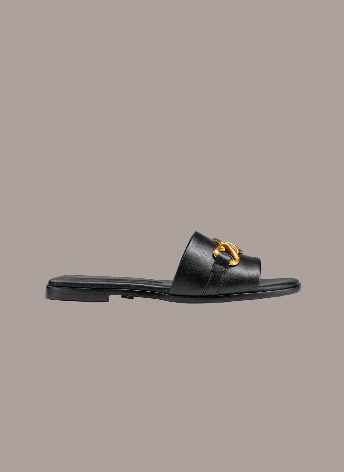 HAYLEN FLAT SANDAL VIEW 3 | Dark Color HAYLEN FLAT SANDAL VIEW 3 | Dark Color