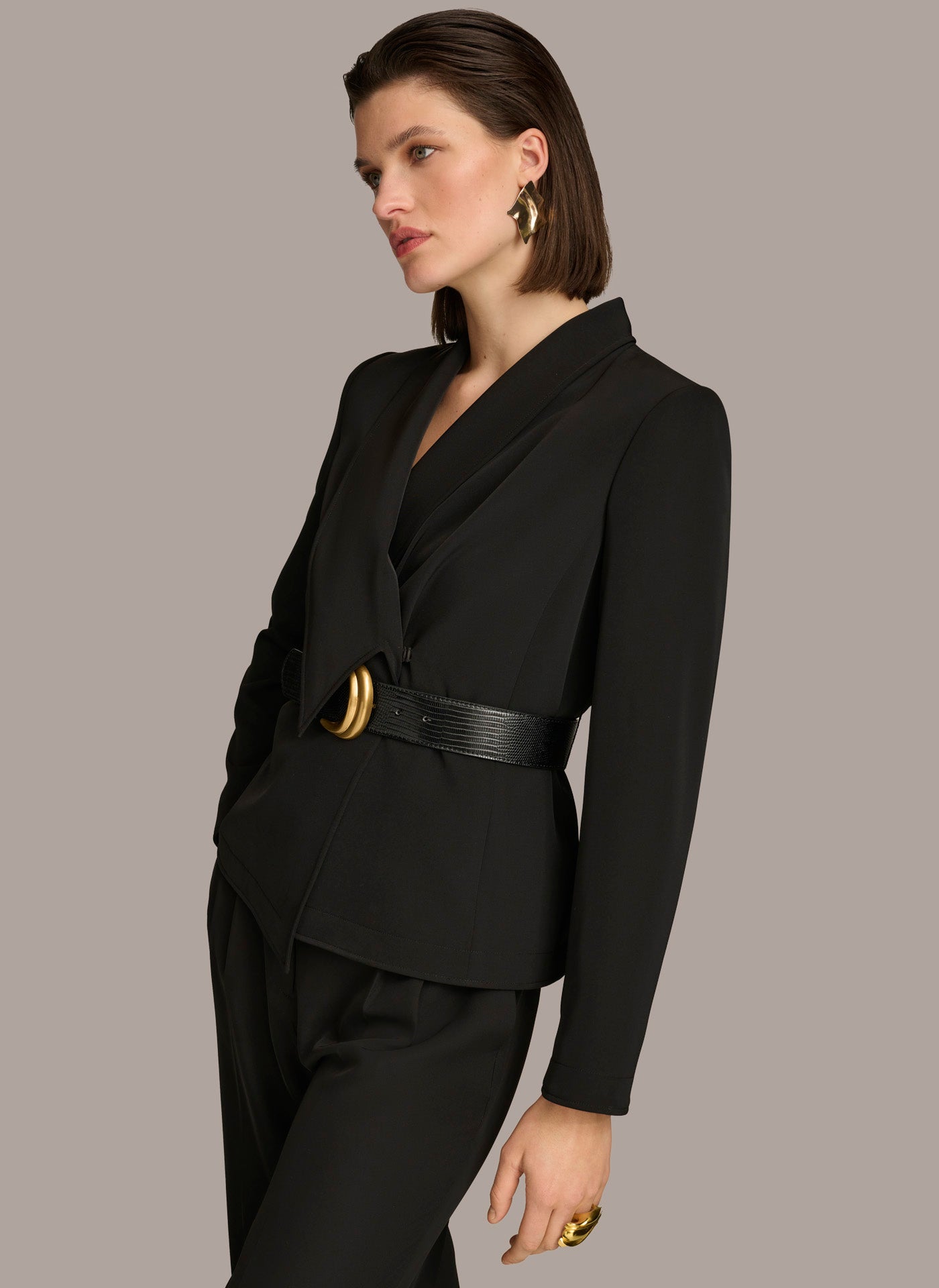 BELTED BLAZER