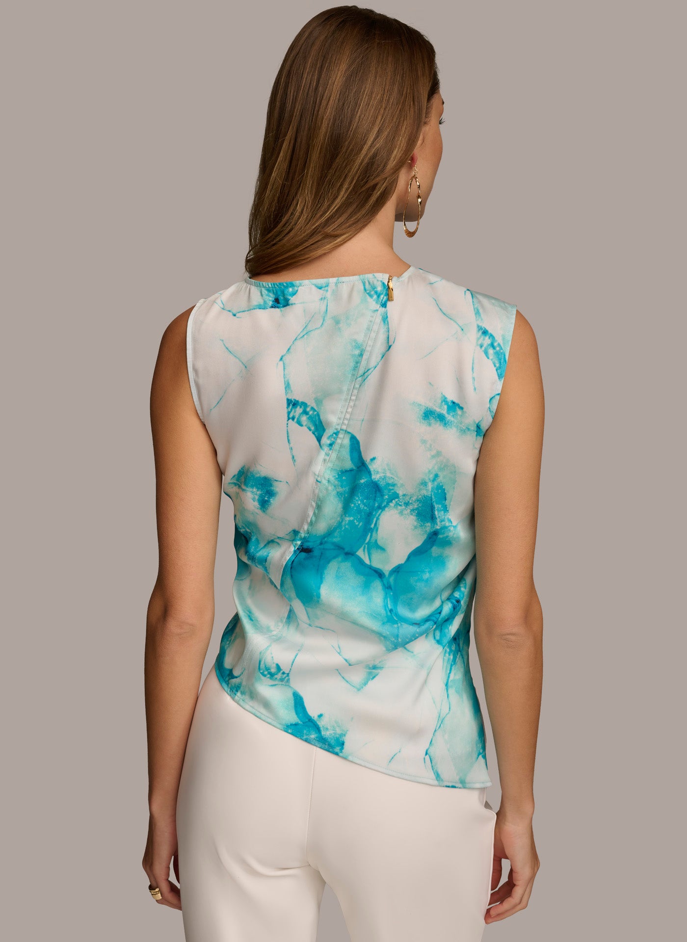 PRINTED SLEEVELESS ASYMMETRICAL TOP