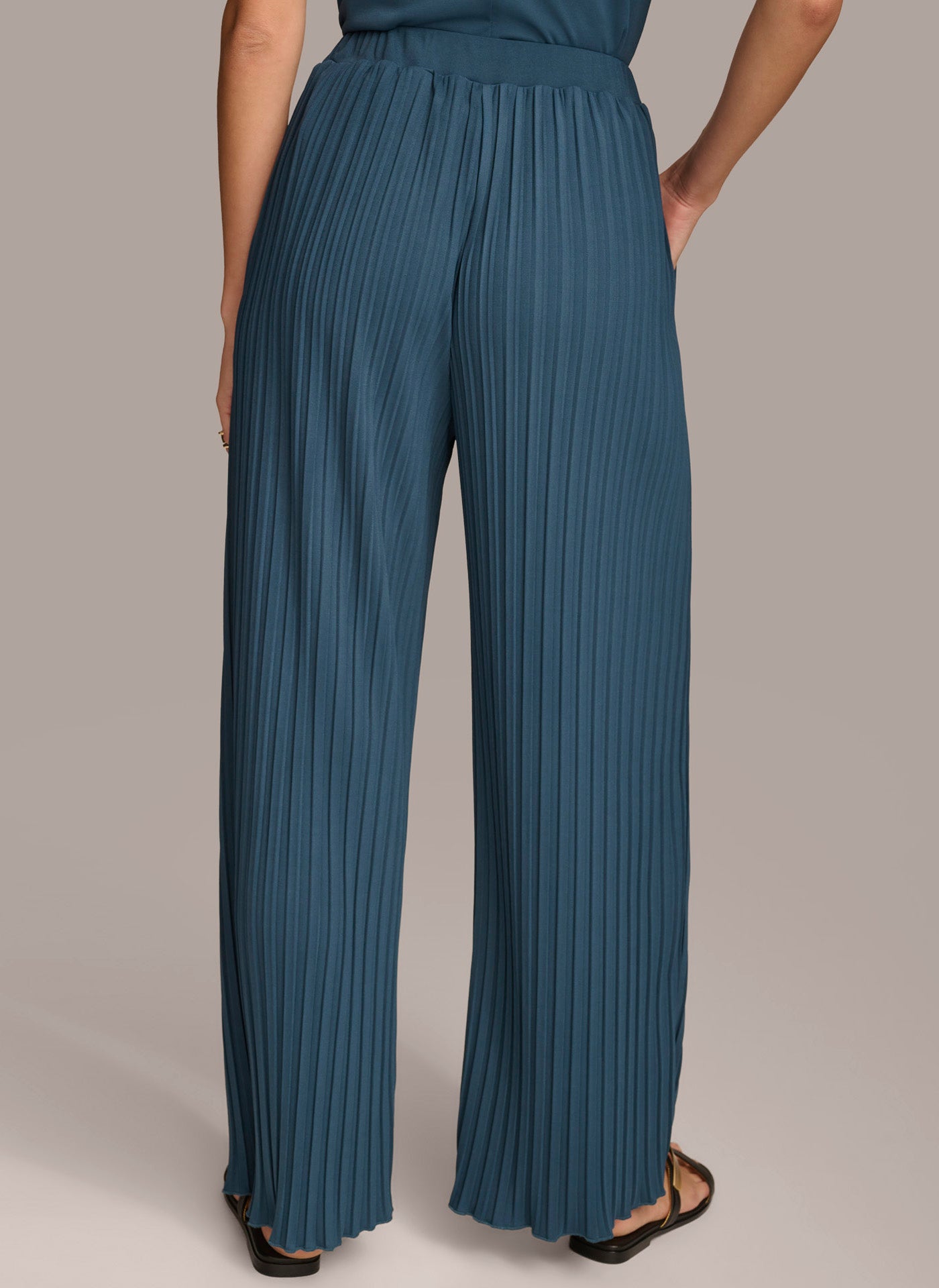 PULL ON PANT VIEW 5 PULL ON PANT VIEW 5