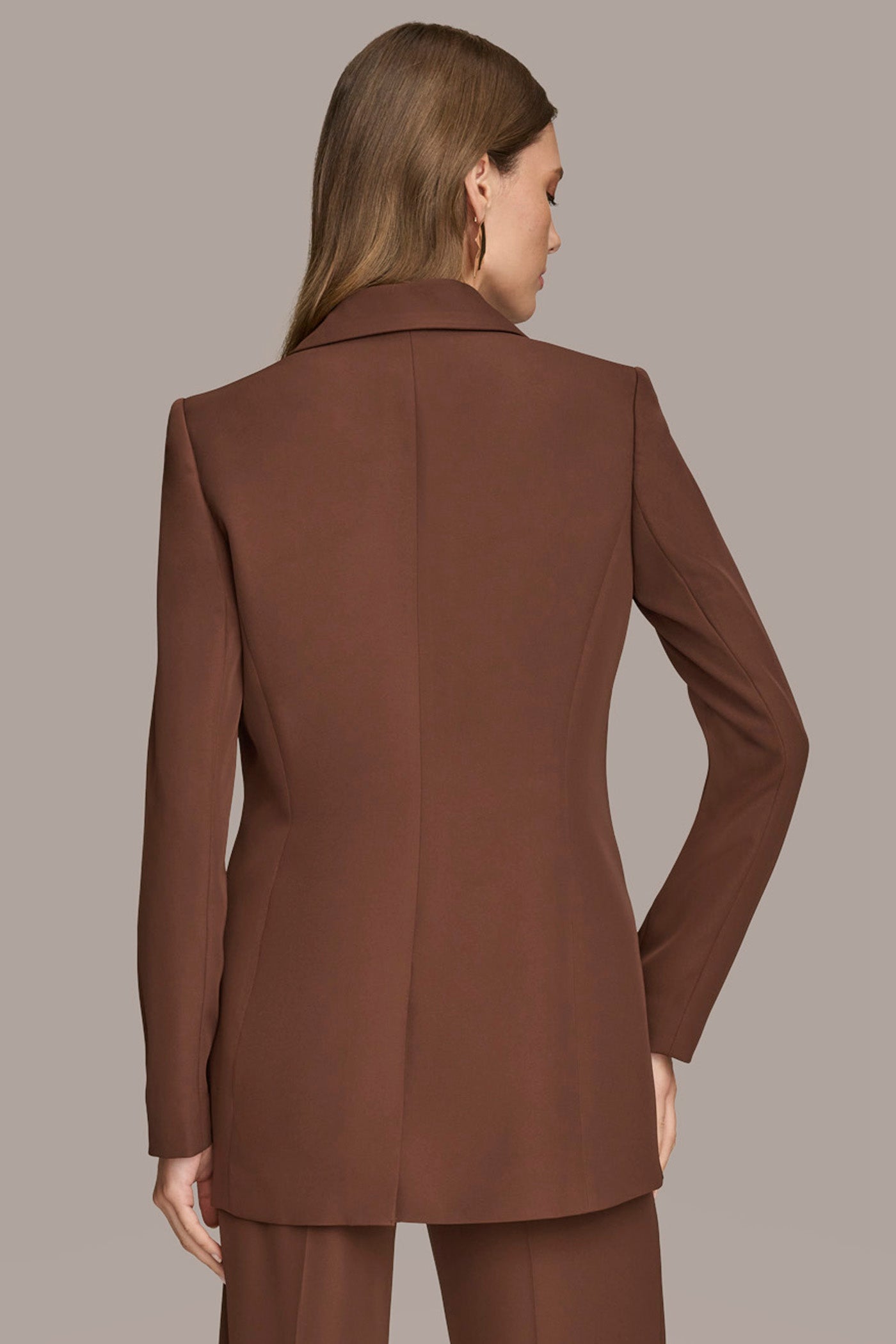 ONE BUTTON JACKET | View 2 | Summer Collection ONE BUTTON JACKET | View 2 | Summer Collection