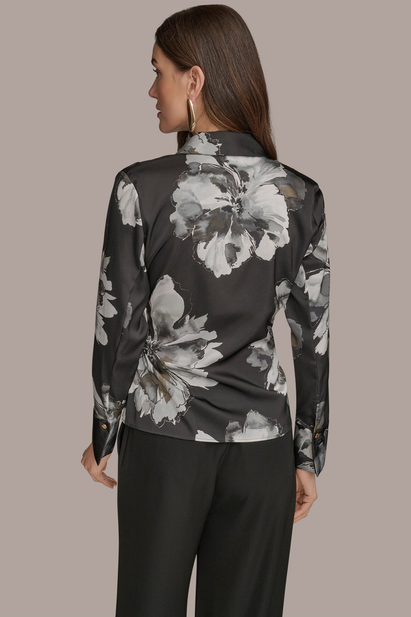 ASYMMETRIC WRAP-EFFECT FLORAL BLOUSE | View 2 | Tops ASYMMETRIC WRAP-EFFECT FLORAL BLOUSE | View 2 | Tops