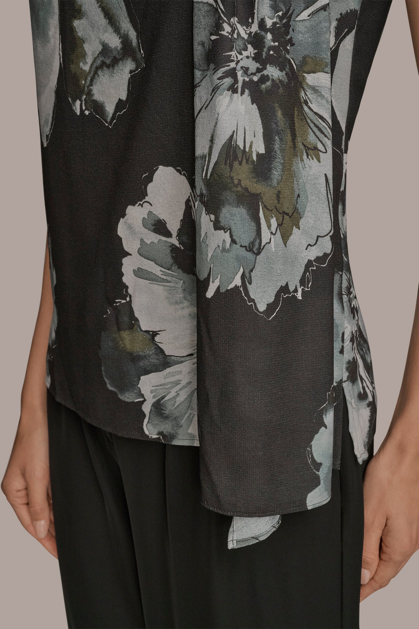 ASYMMETRIC DRAPED SHOULDER FLORAL BLOUSE VIEW 4 | Clothing ASYMMETRIC DRAPED SHOULDER FLORAL BLOUSE VIEW 4 | Clothing