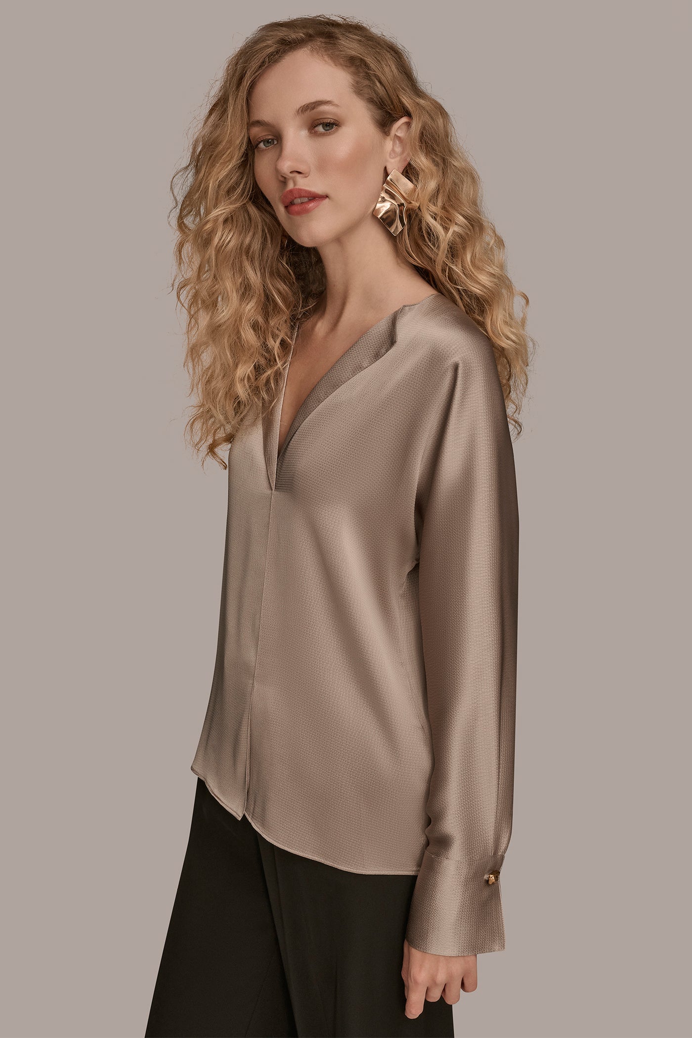 HAMMERED SATIN LONG SLEEVE V-NECK TOP VIEW 3 | Clothing HAMMERED SATIN LONG SLEEVE V-NECK TOP VIEW 3 | Clothing