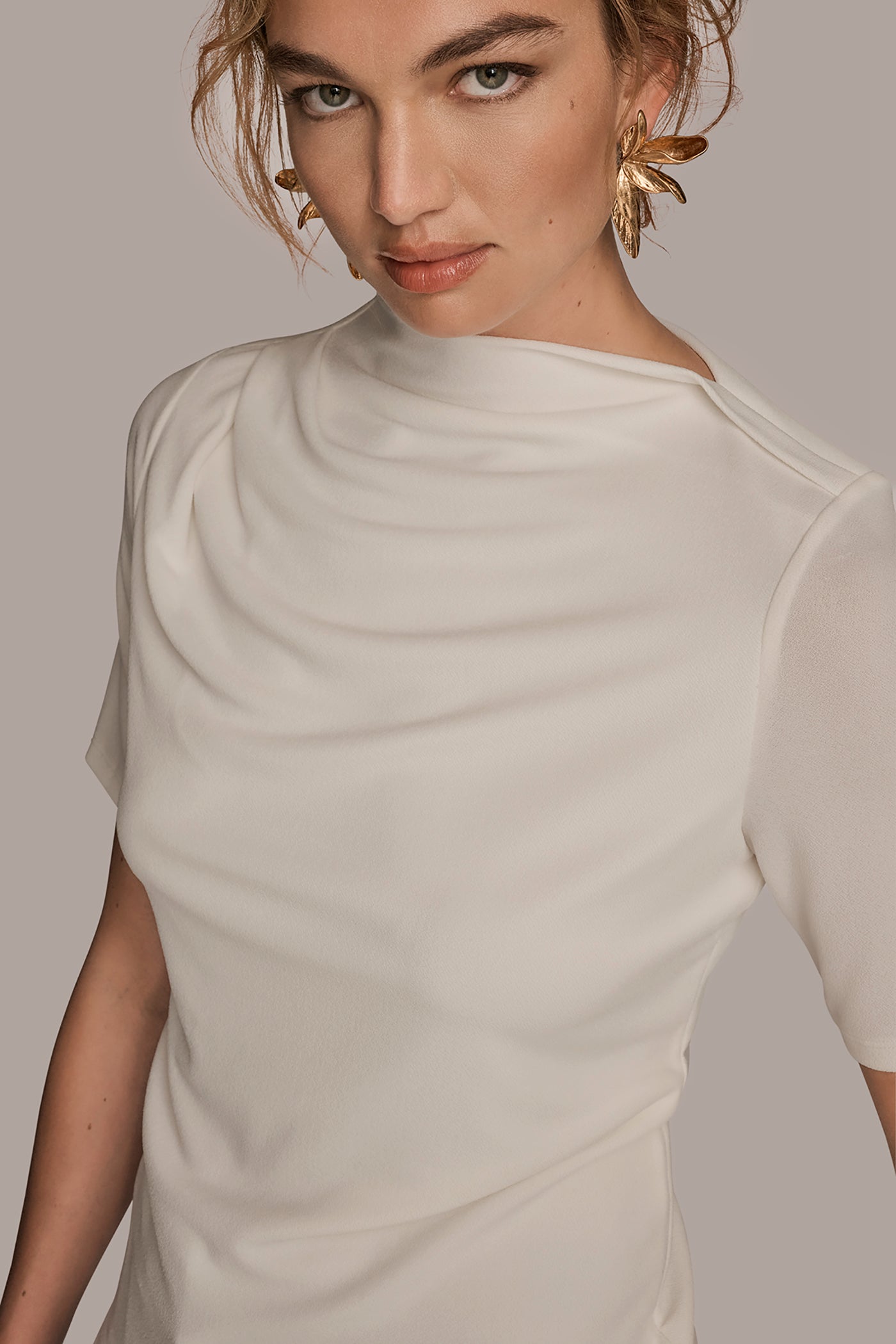 SHOULDER DETAIL TOP VIEW 5 | All Products SHOULDER DETAIL TOP VIEW 5 | All Products