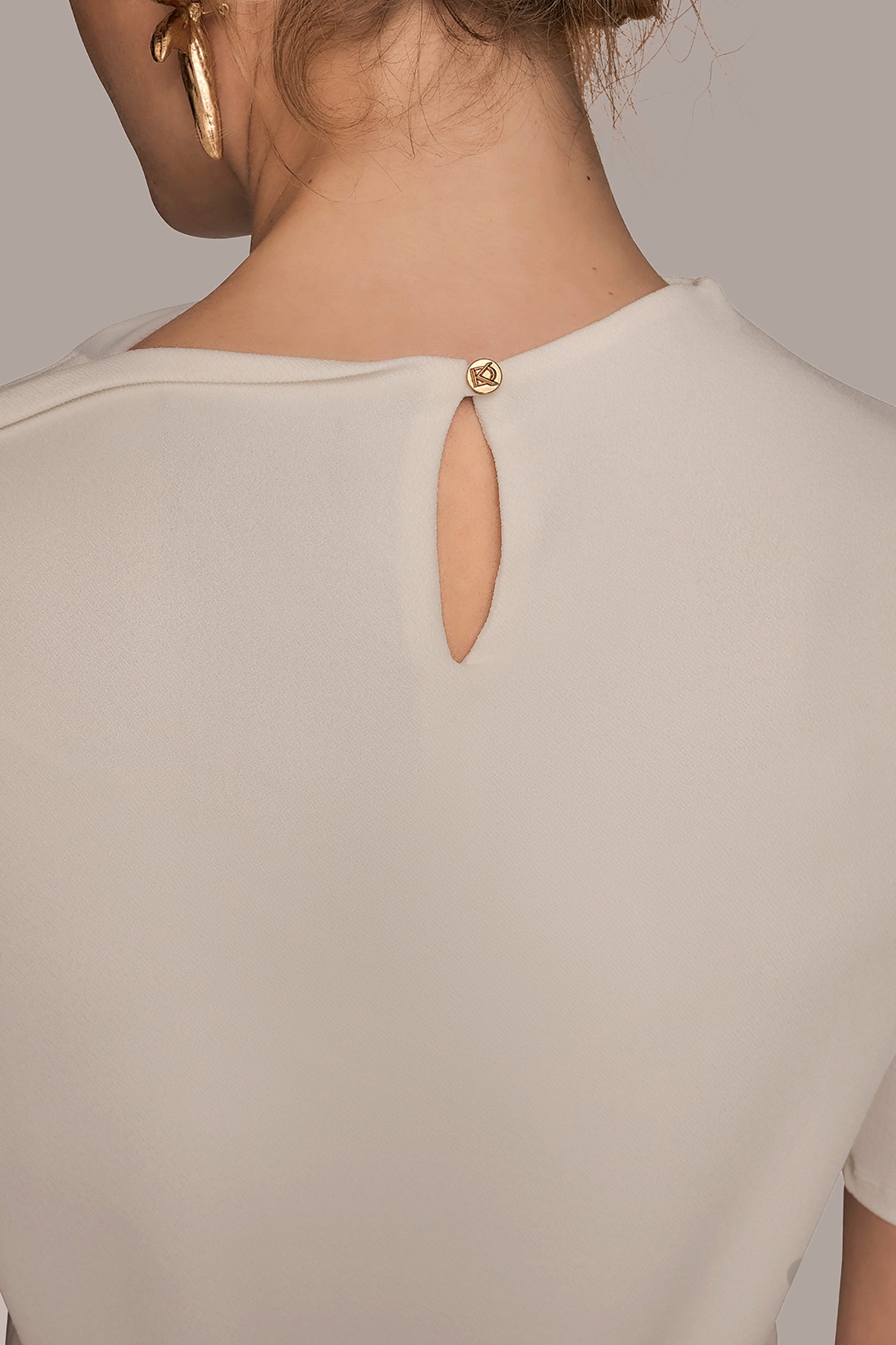 SHOULDER DETAIL TOP VIEW 6 | All Products SHOULDER DETAIL TOP VIEW 6 | All Products