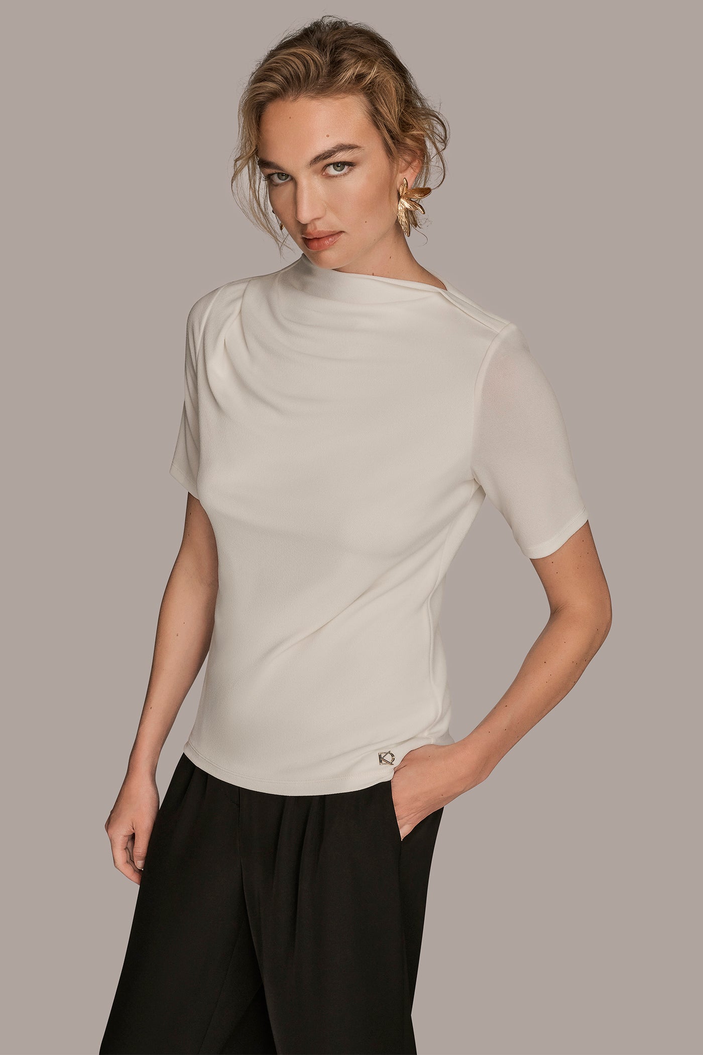 SHOULDER DETAIL TOP VIEW 3 | All Products SHOULDER DETAIL TOP VIEW 3 | All Products