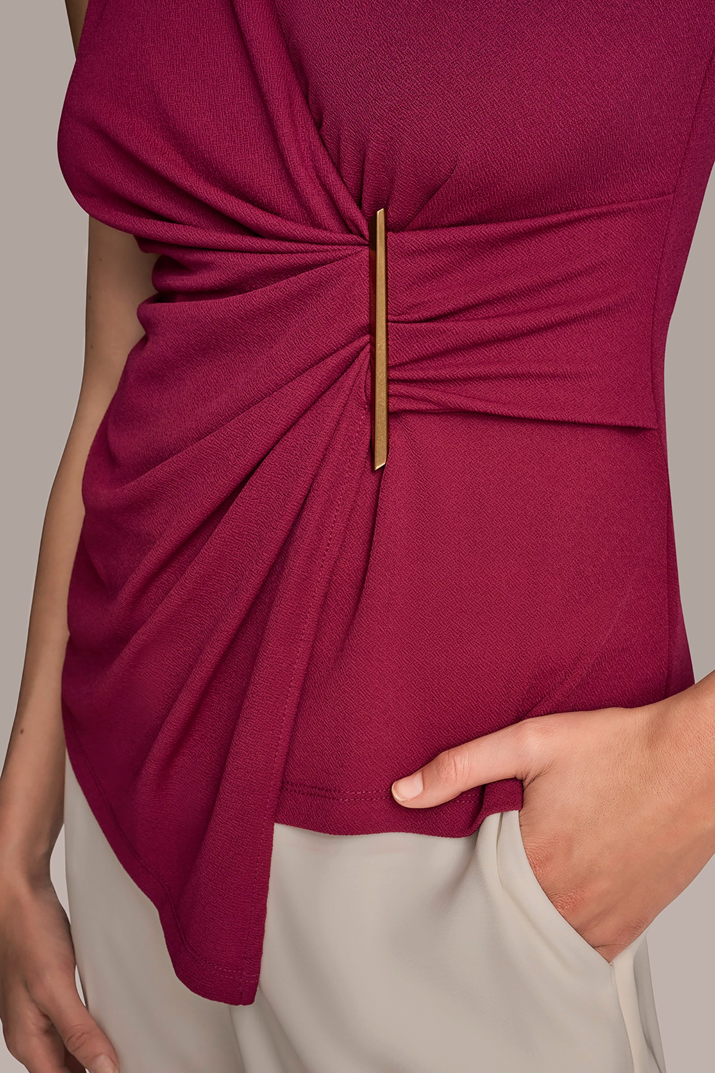 VNECK WRAP TOP VIEW 6 | All Products VNECK WRAP TOP VIEW 6 | All Products