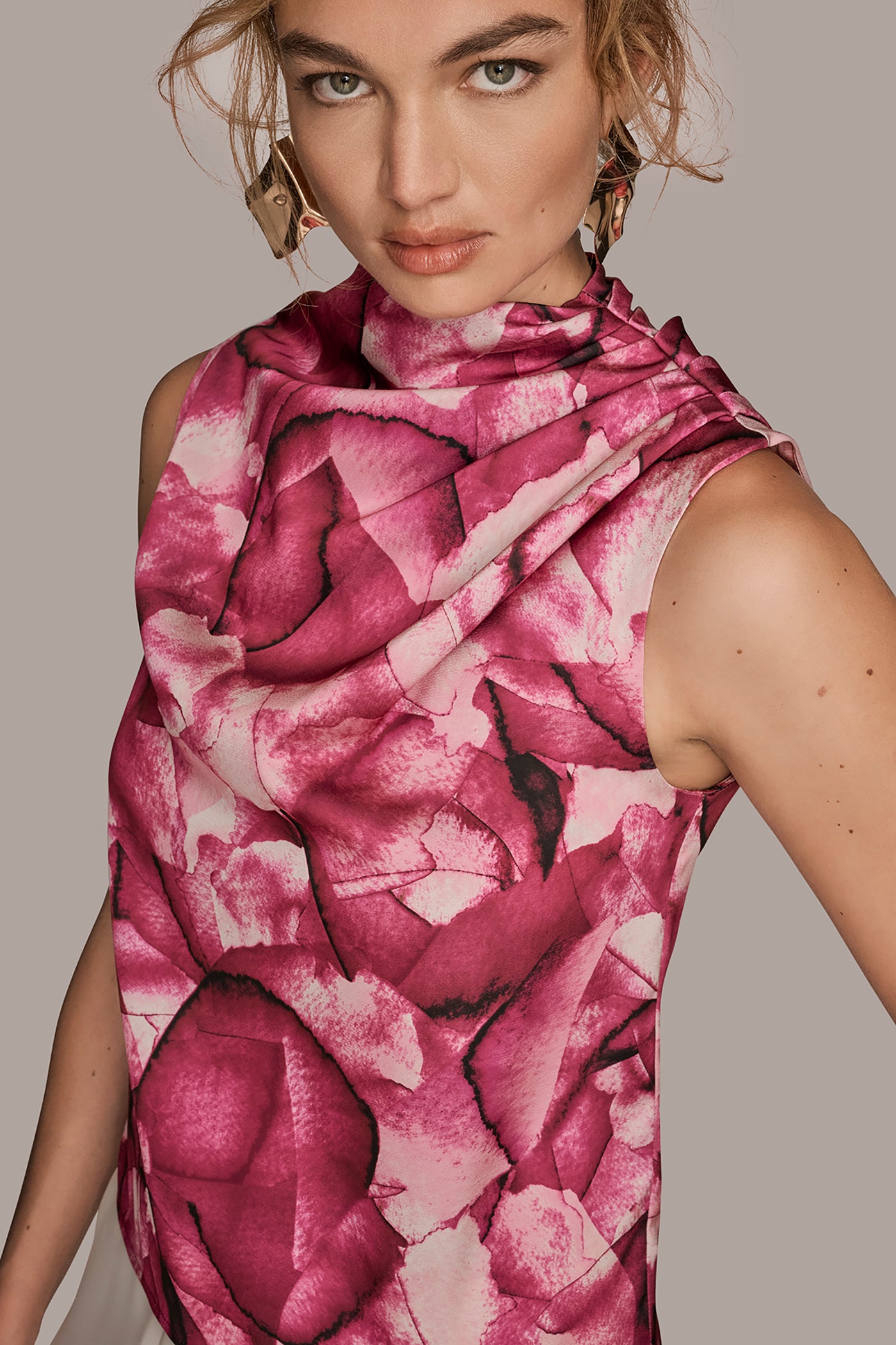 PRINT GATHERED SHOULDER TOP VIEW 5 | All Products PRINT GATHERED SHOULDER TOP VIEW 5 | All Products