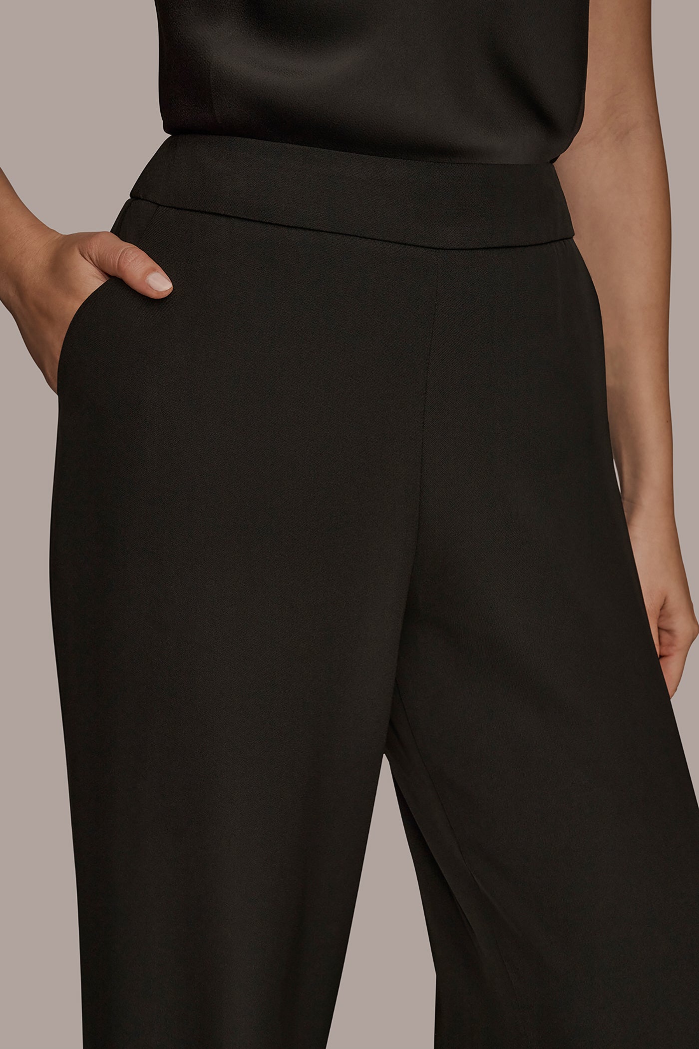 EXTRA HIGH-RISE WIDE-LEG PANT VIEW 4 | Holiday Collection EXTRA HIGH-RISE WIDE-LEG PANT VIEW 4 | Holiday Collection