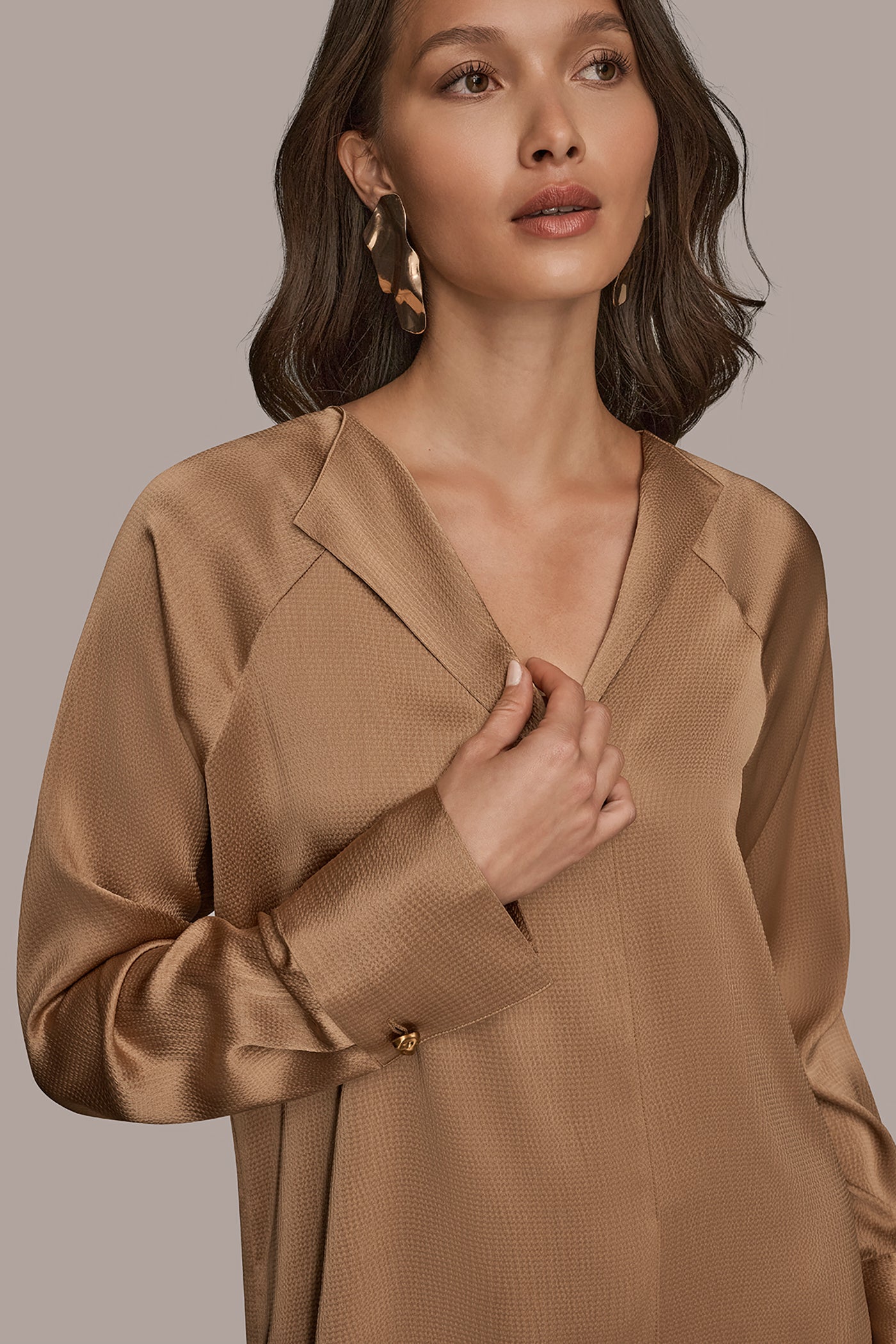 HAMMERED SATIN LONG SLEEVE V-NECK TOP VIEW 4 | Tops & Sweaters HAMMERED SATIN LONG SLEEVE V-NECK TOP VIEW 4 | Tops & Sweaters