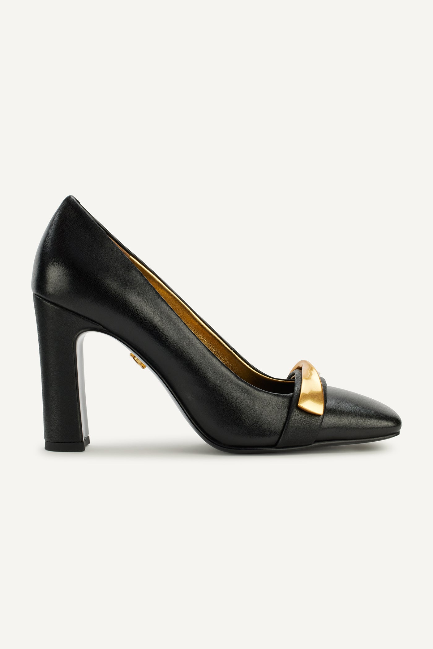 SABINA EMBELLISHED HIGH PUMP | View 2 | Products SABINA EMBELLISHED HIGH PUMP | View 2 | Products