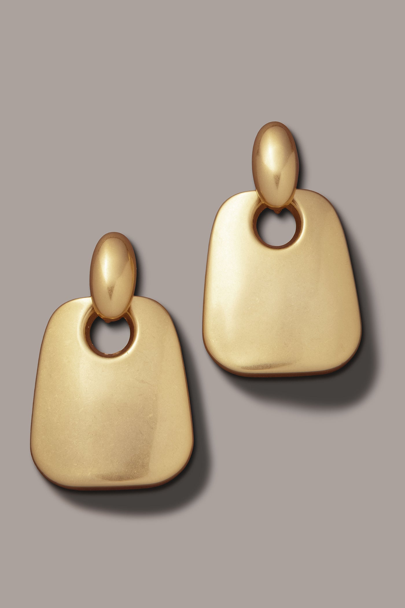 OVERSIZED DOOR KNOCKER WORN GOLD EARRING | View 1 | Earrings