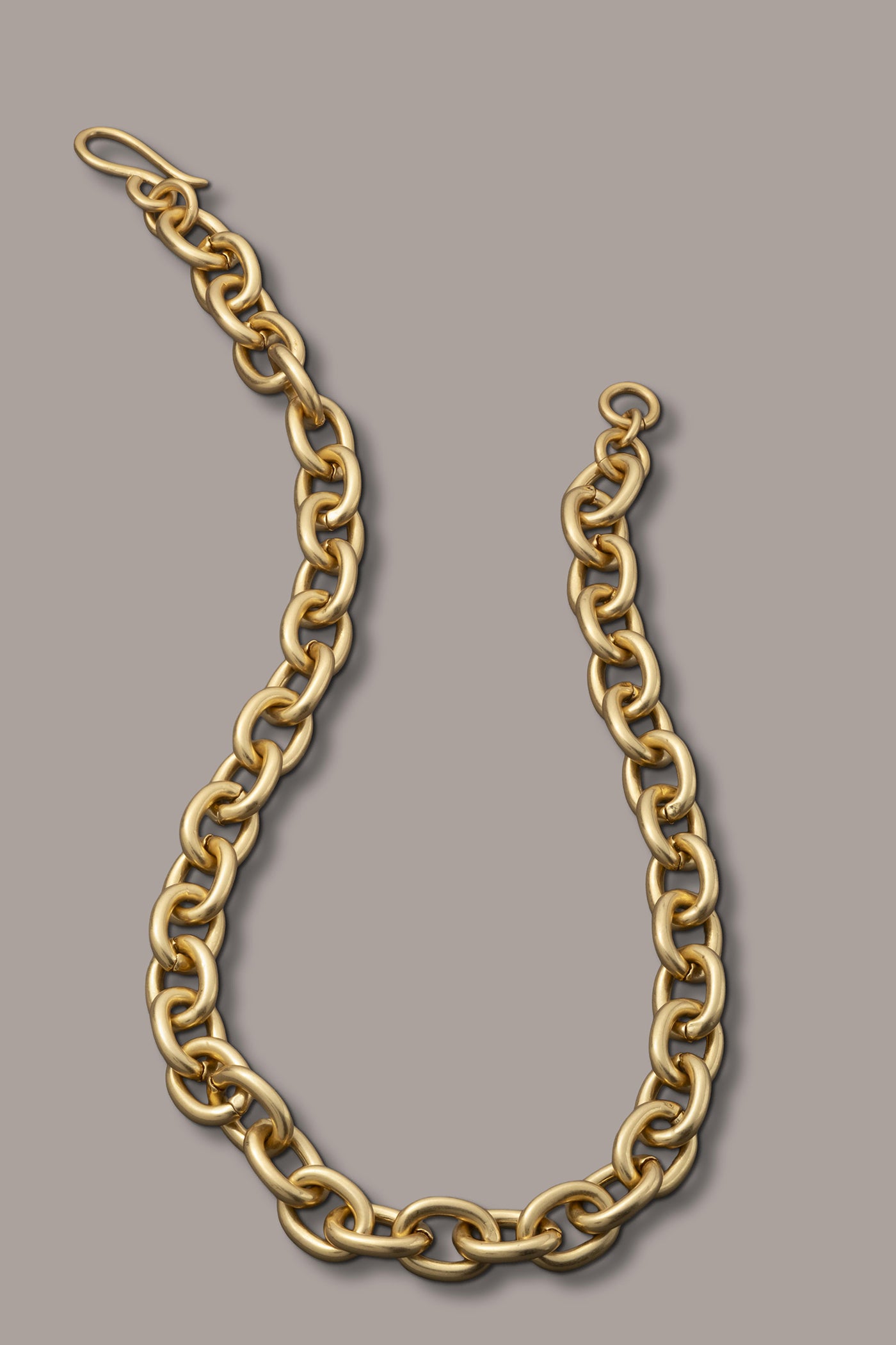 CHAIN LINK COLLAR NECKLACE VIEW 3 | Necklaces