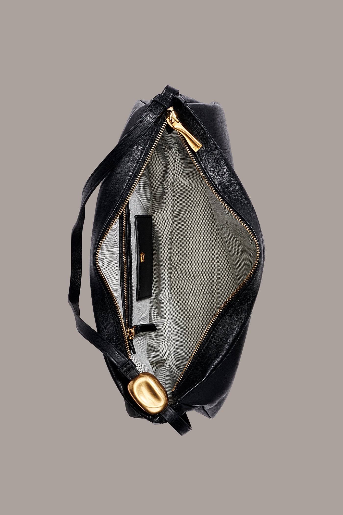 VELVET SUEDE LARGE SHOULDER BAG VIEW 6