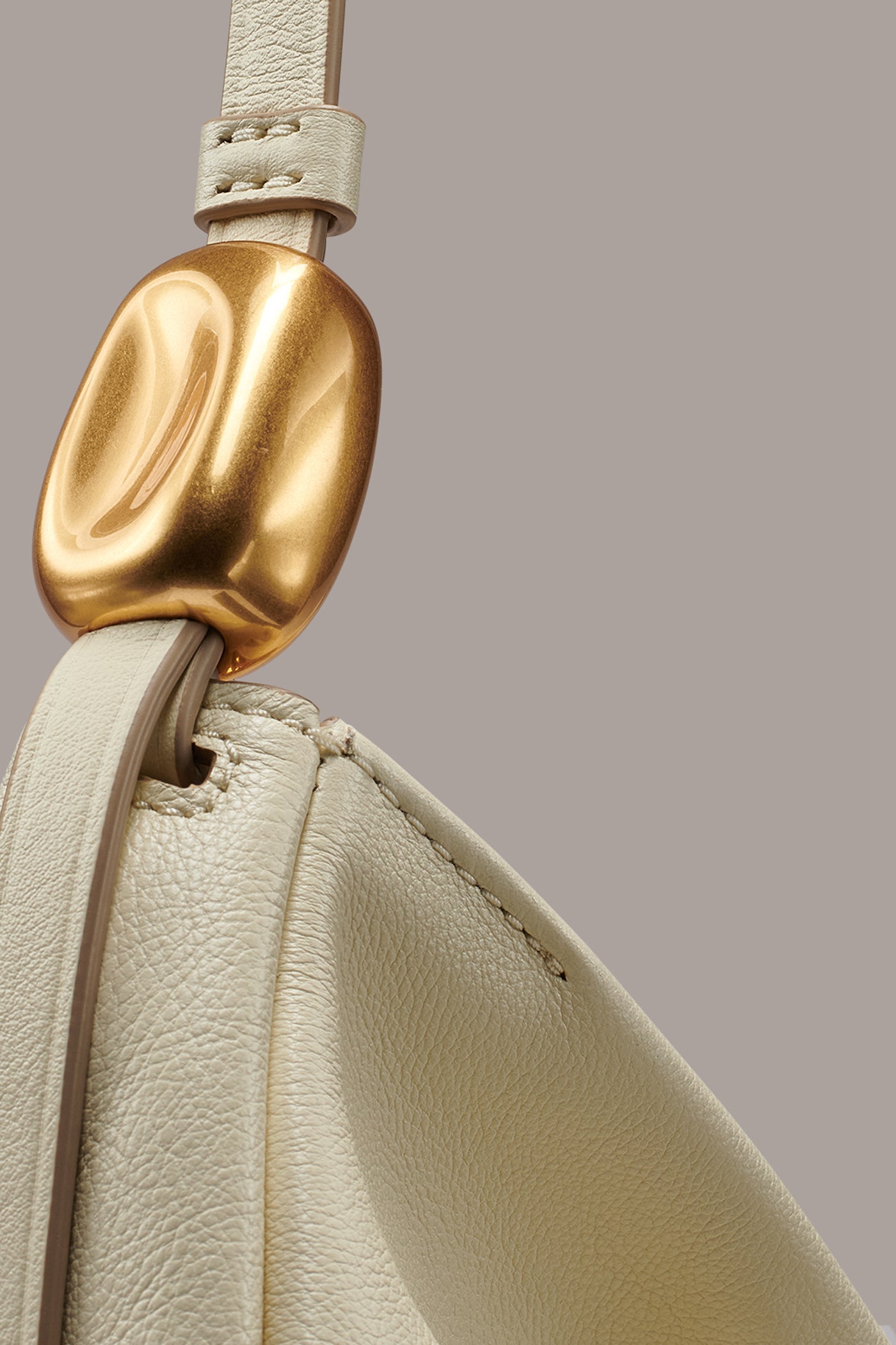 VELVET LARGE SHOULDER BAG VIEW 5 | Included in discounts