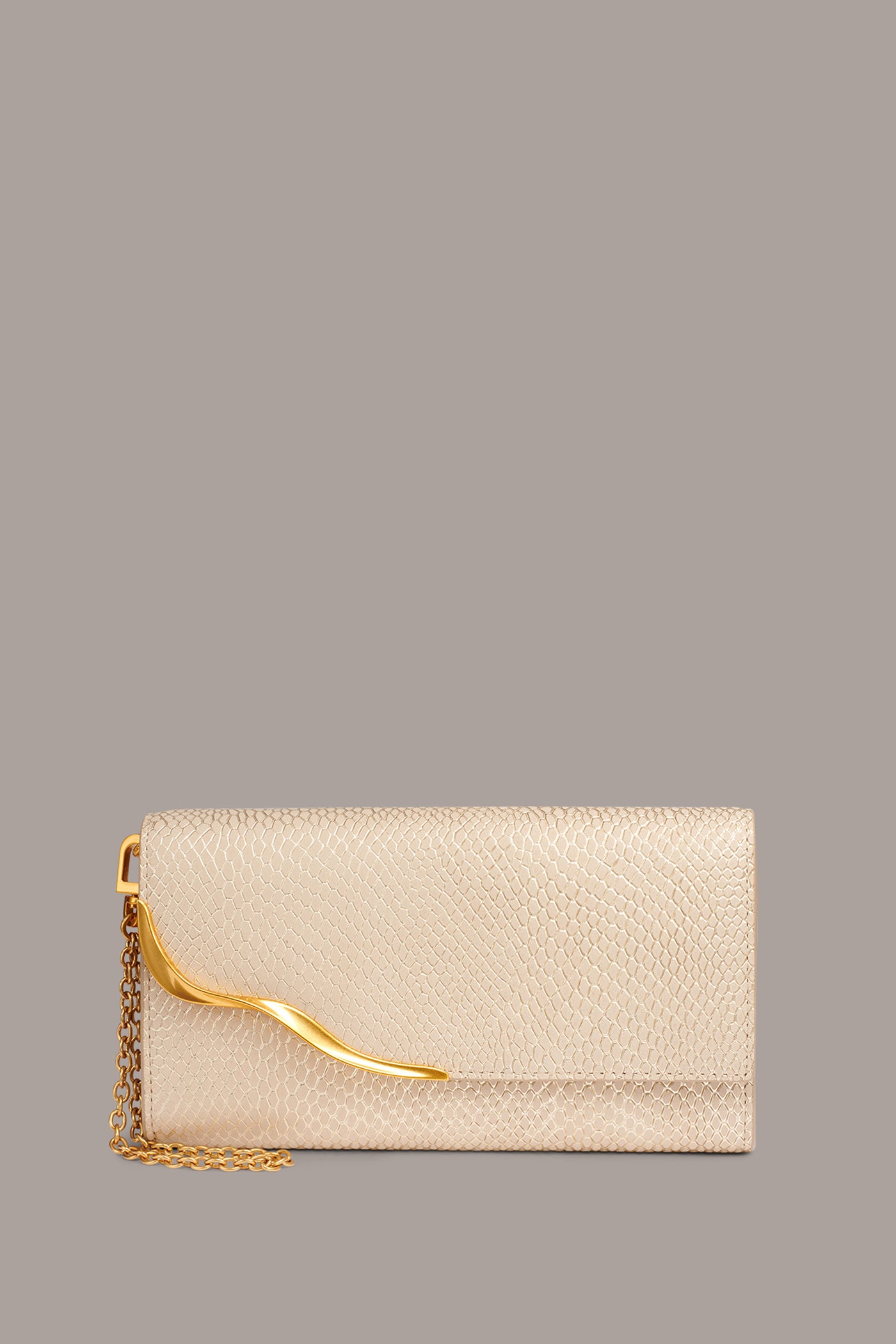MALVERNE WRISTLET VIEW 1