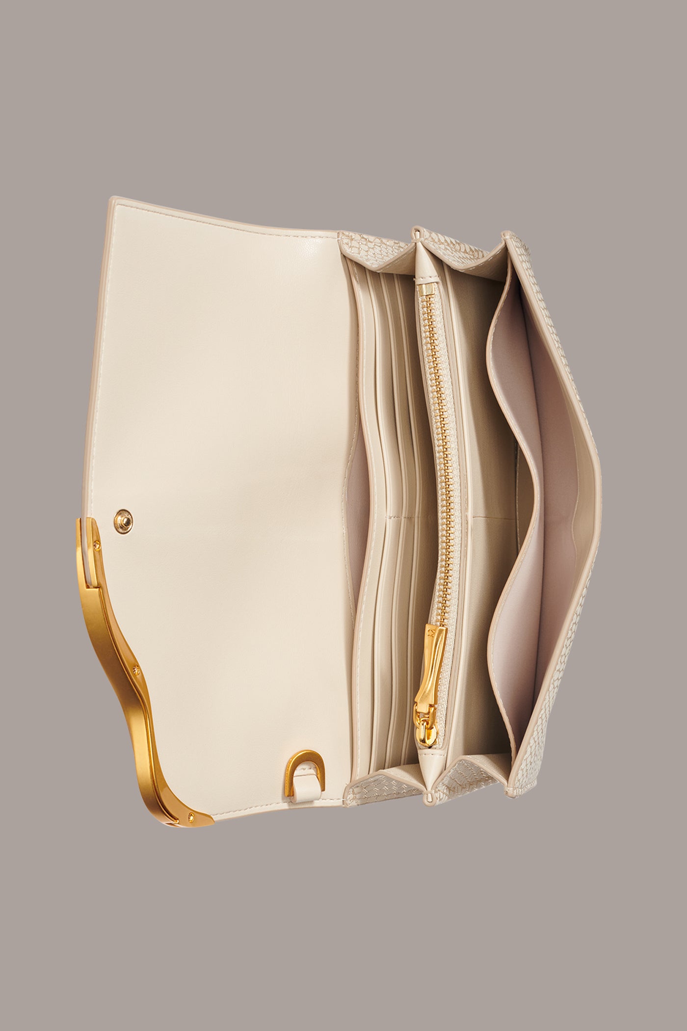 MALVERNE WRISTLET VIEW 6
