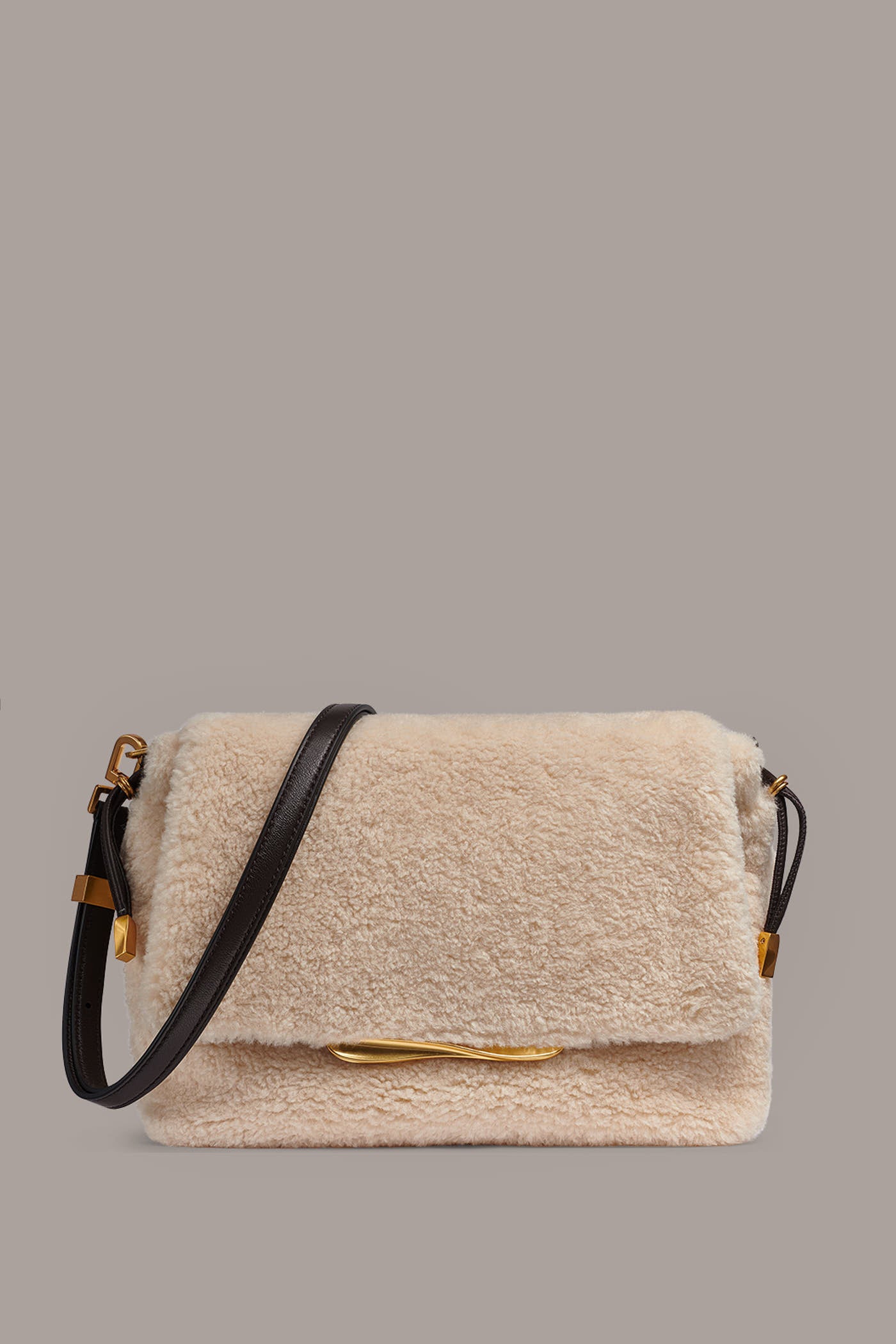 MOHAIR SHOULDER BAG