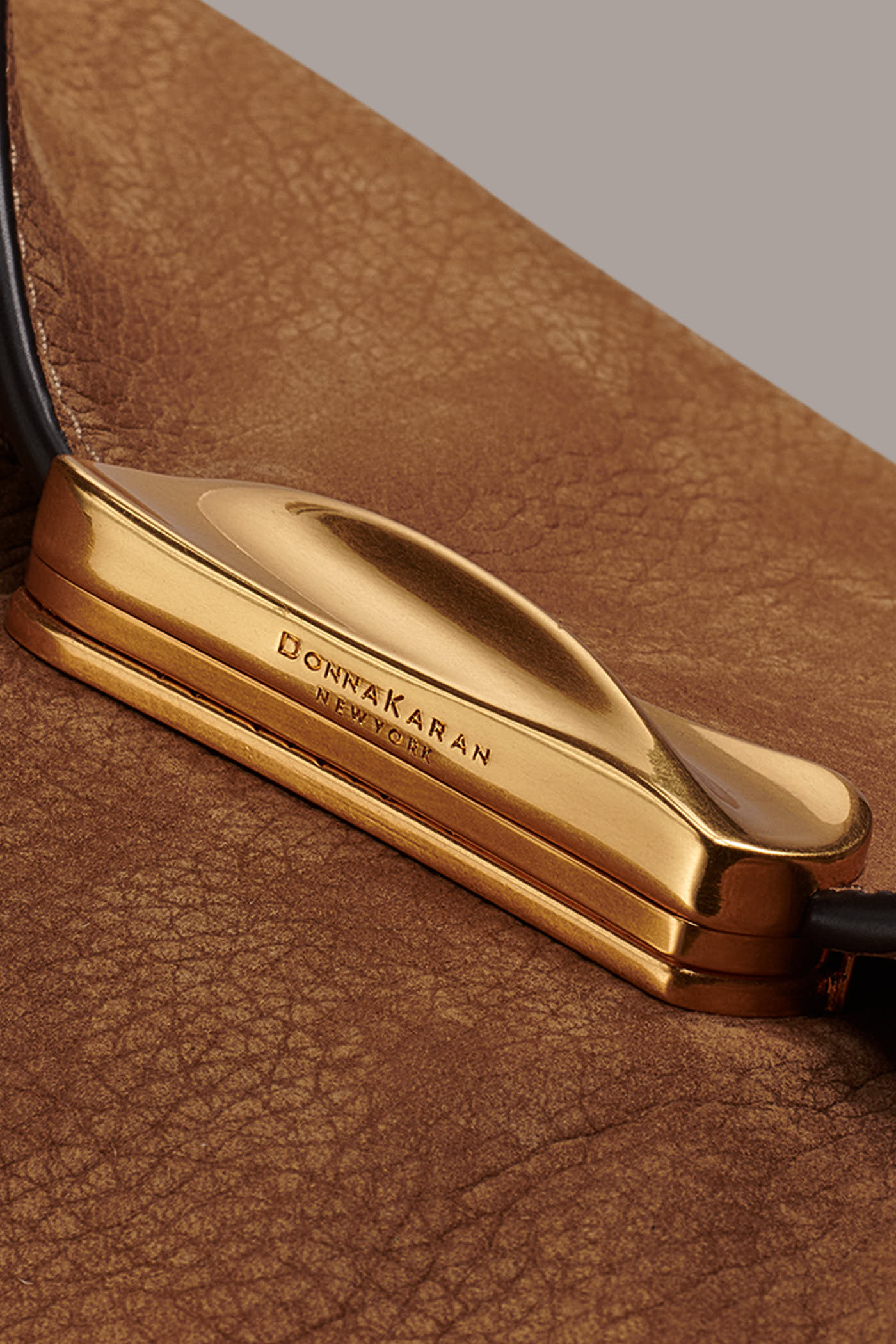 AMAGANSETT LEATHER SHOULDER BAG VIEW 4