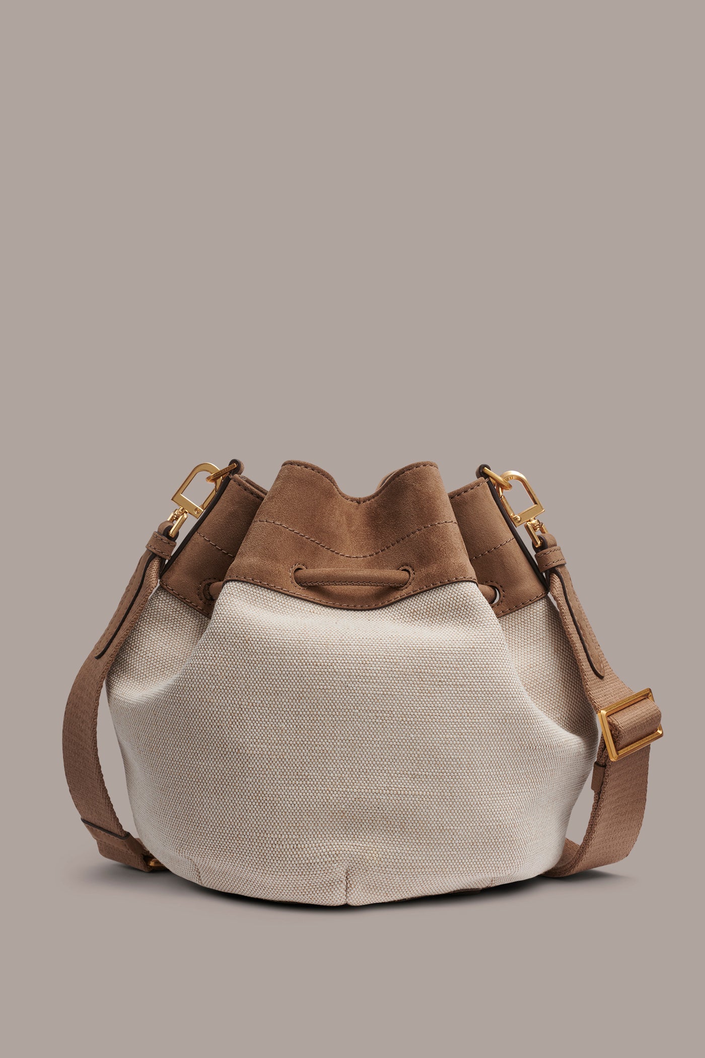 WEEKEND CANVAS BUCKET BAG VIEW 3 | New Bags