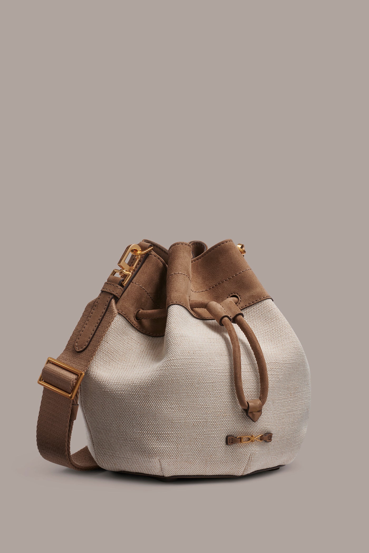 WEEKEND CANVAS BUCKET BAG VIEW 4 | New Bags