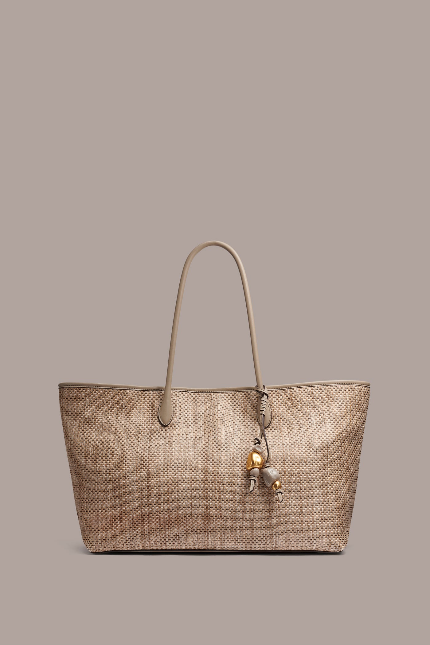 WEEKEND MEDIUM RAFFIA TOTE | View 1 | Grace Edit