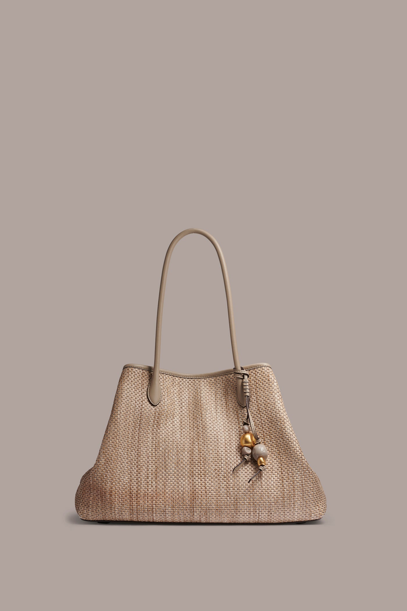 WEEKEND MEDIUM RAFFIA TOTE | View 2 | Grace Edit