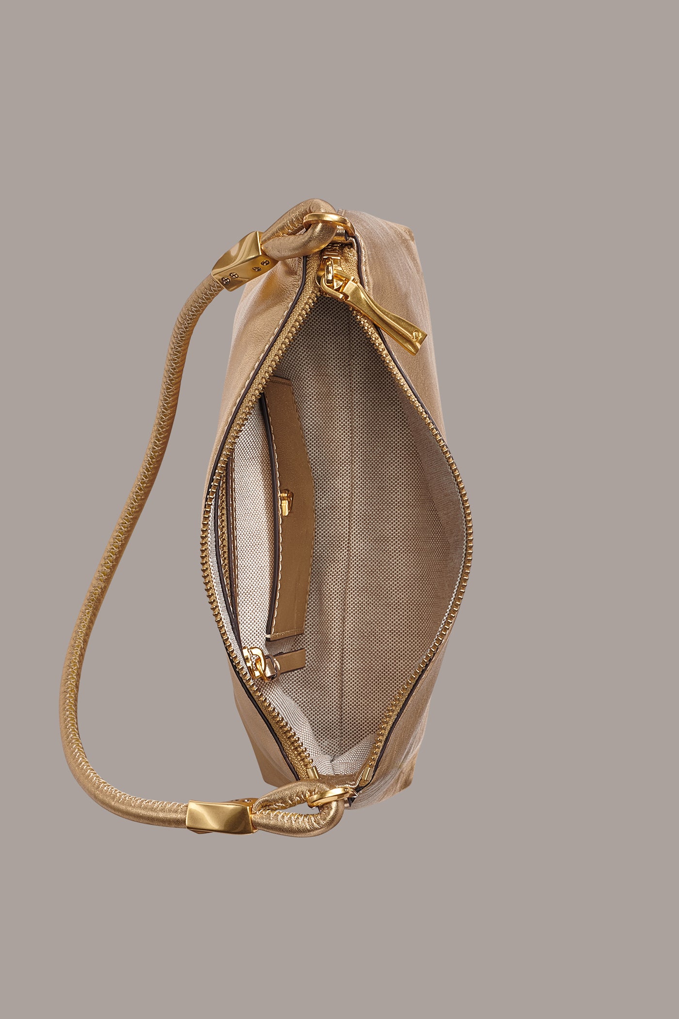 QUOGUE METALLIC LEATHER POCHETTE VIEW 6