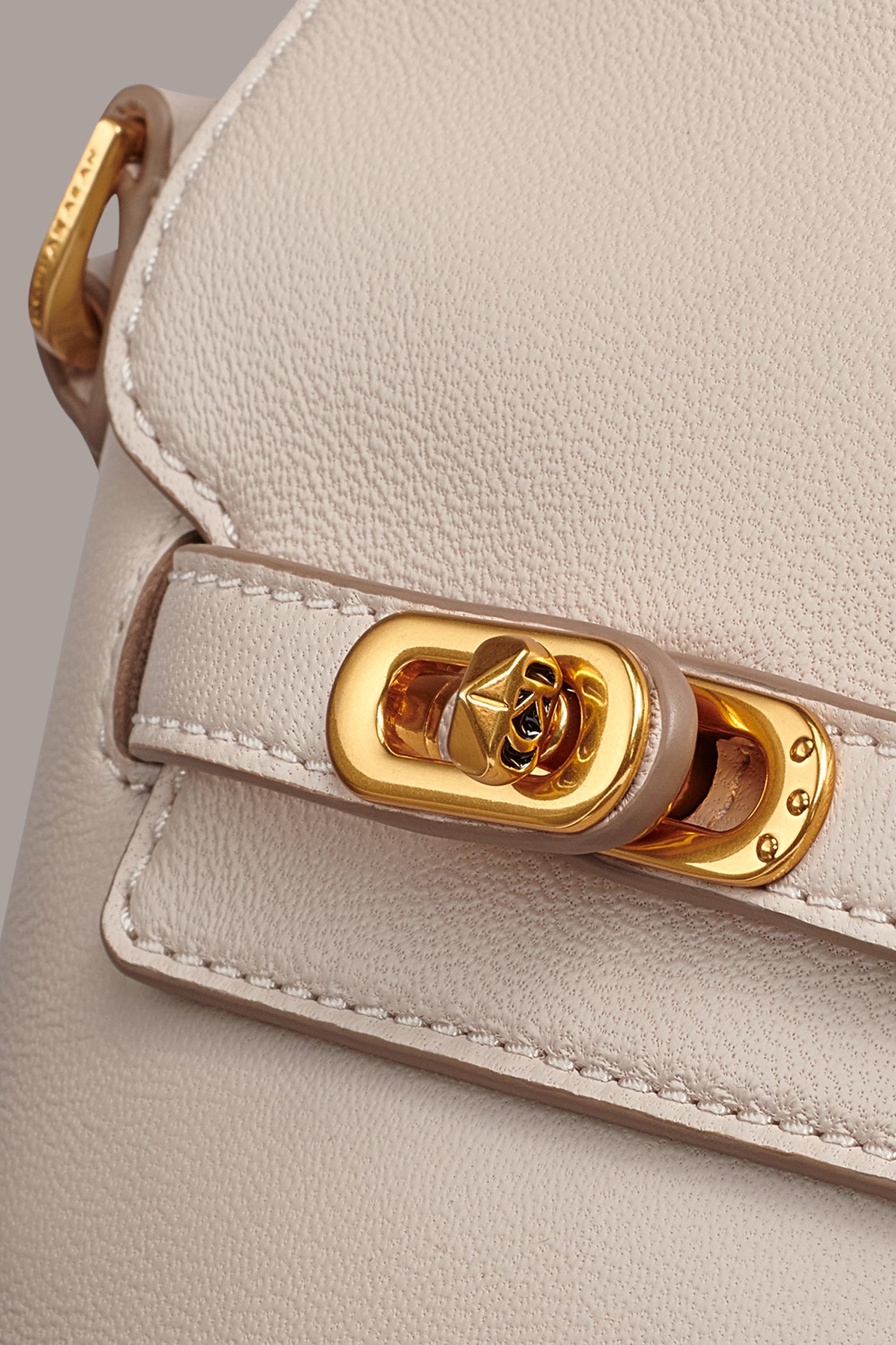 BRIDGEHAMPTON CROSSBODY BAG VIEW 4