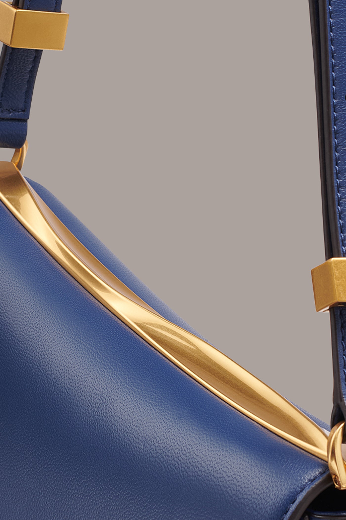 JERICHO LEATHER SHOULDER BAG VIEW 6