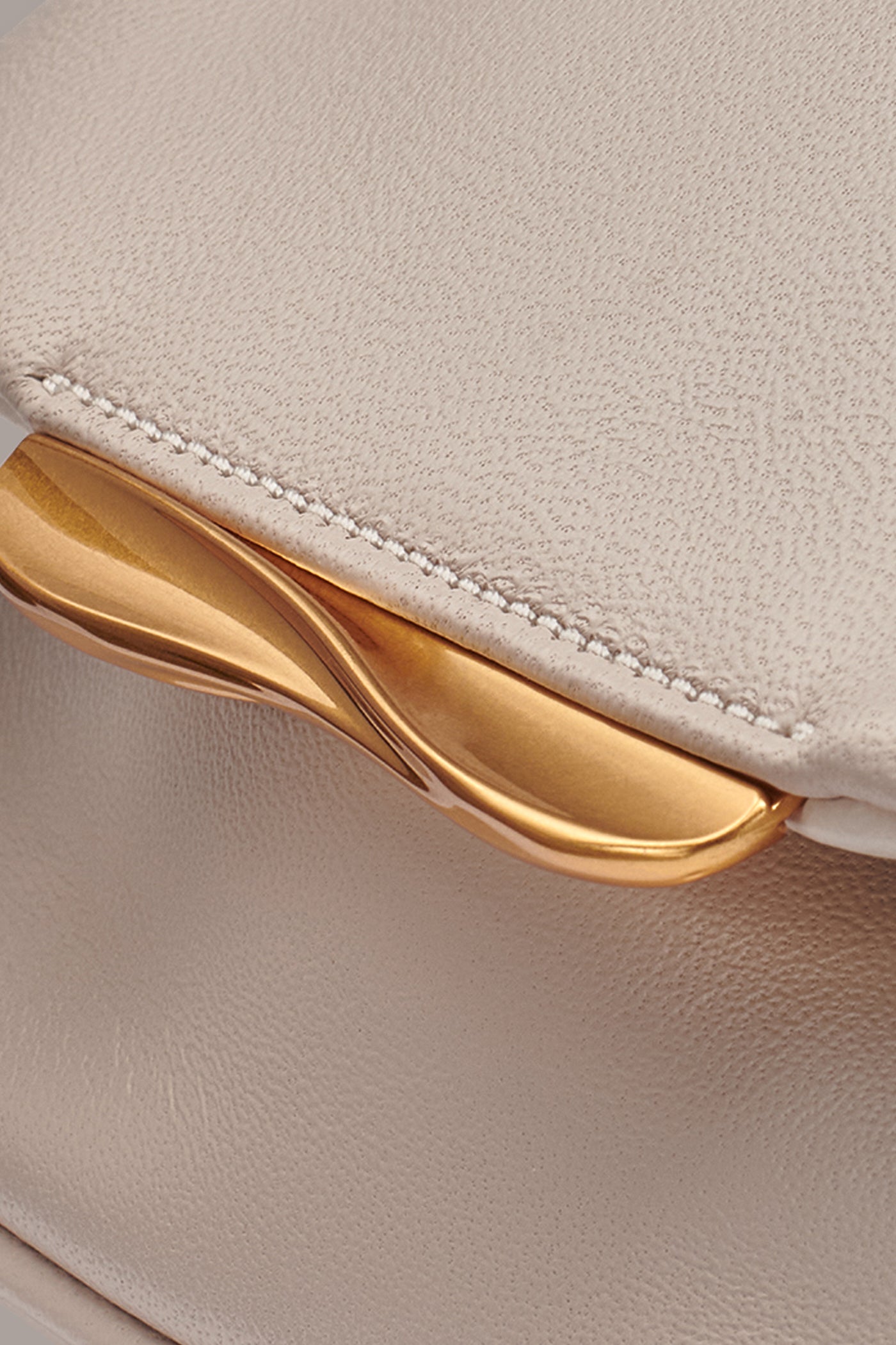 MOHAIR LEATHER CROSSBODY BAG VIEW 4
