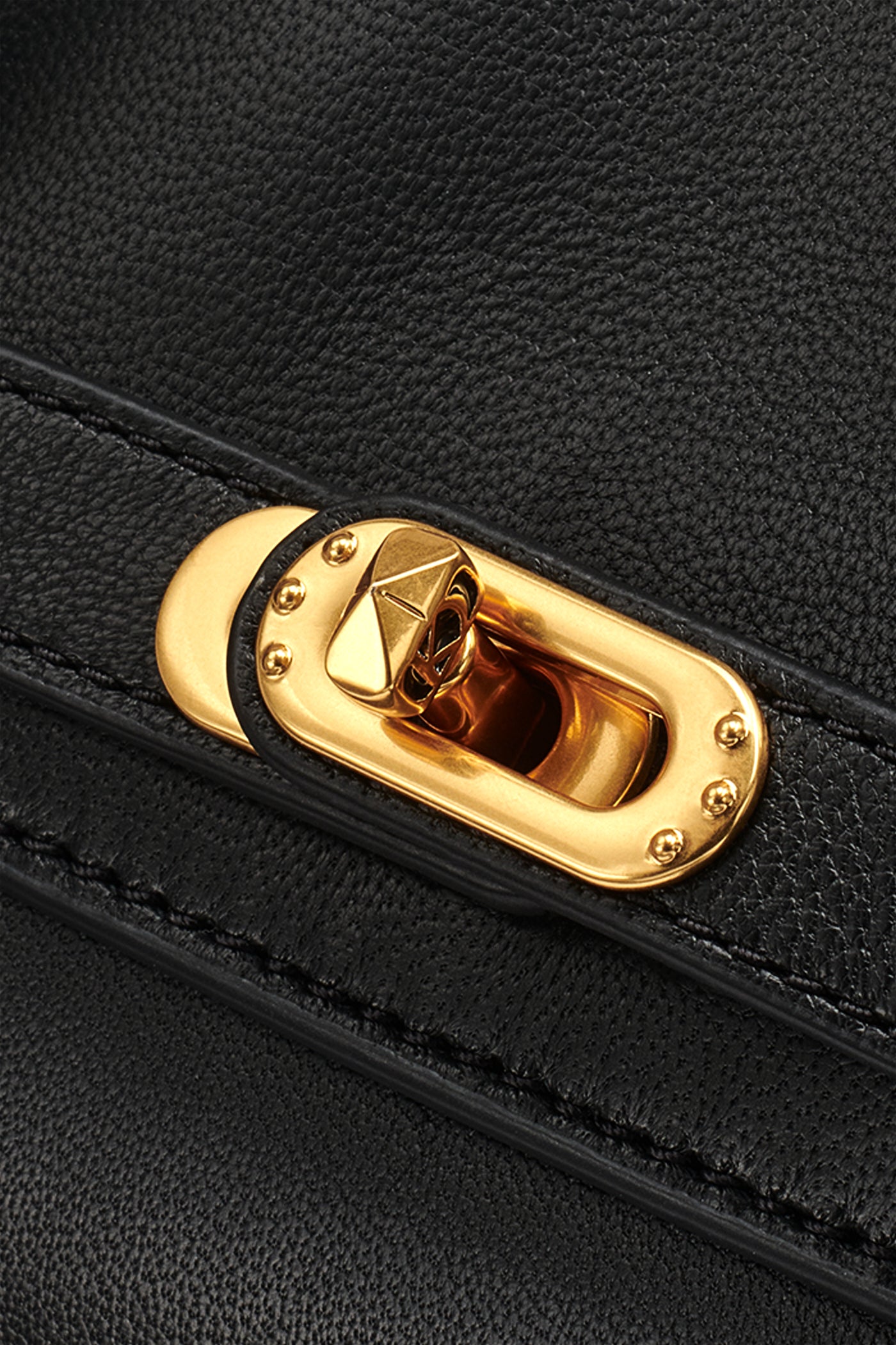 BRIDGEHAMPTON LEATHER EAST-WEST SHOULDER BAG VIEW 4