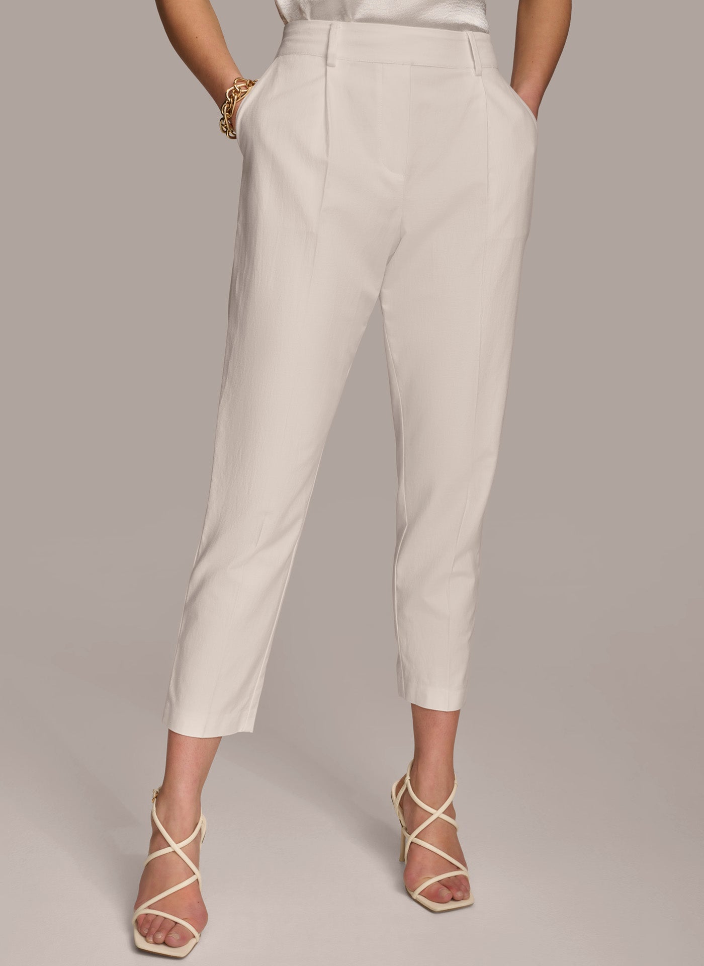 PULL ON TROUSER WITH PLEATS
