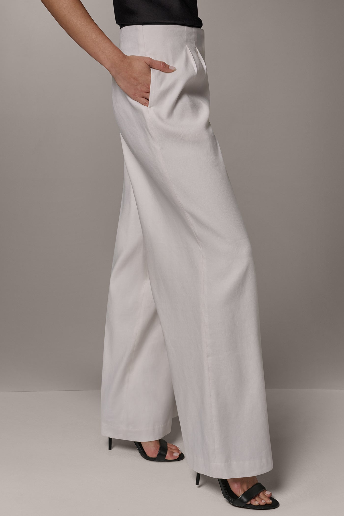 EXTRA HIGH-RISE PLEATED WIDE-LEG PANT VIEW 3 | New clothing
