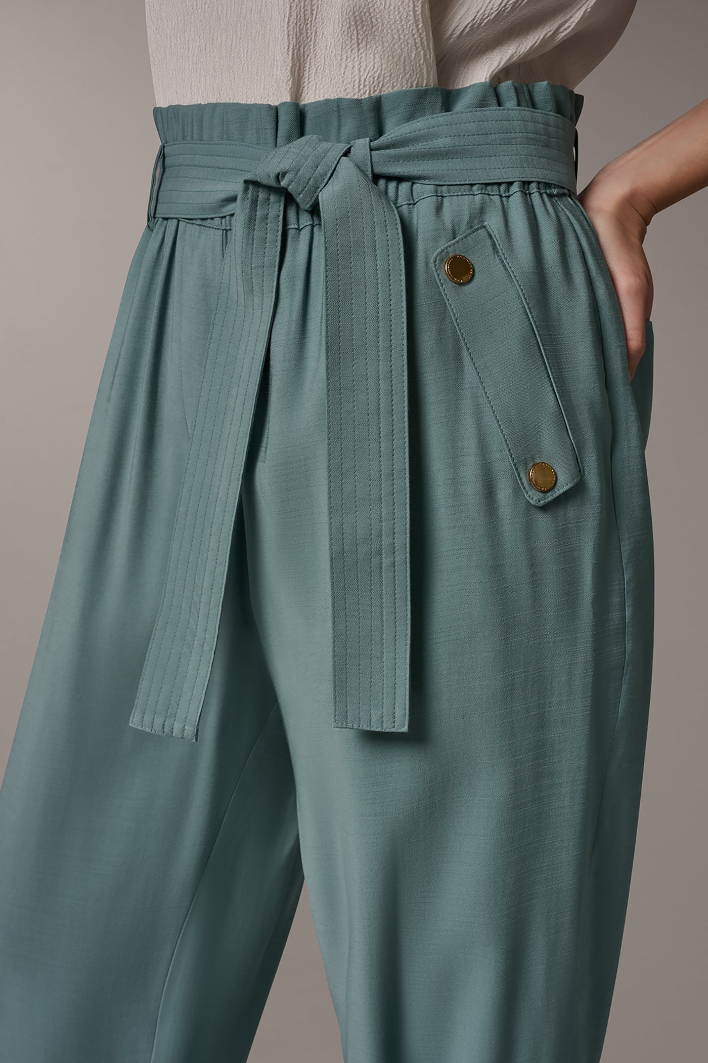 EXTRA HIGH-RISE PAPERBAG STRAIGHT ANKLE PANT VIEW 4 | New clothing